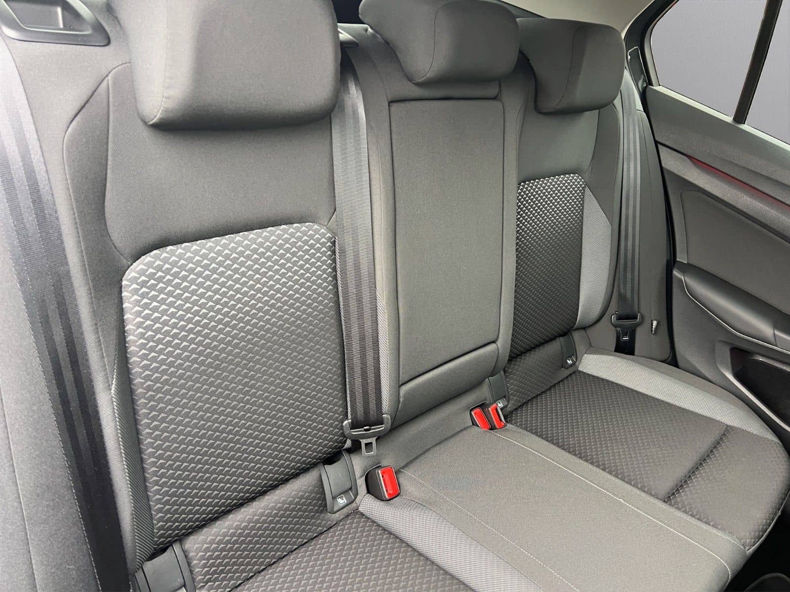 Volkswagen Golf VIII 1.5 TSI 110 KW Active Standhzg. Navi foto 15