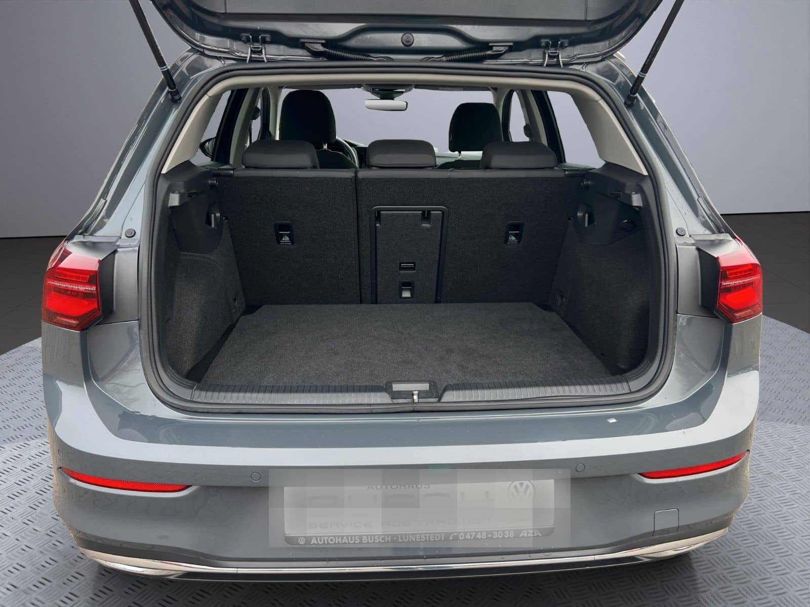 Volkswagen Golf VIII 1.5 TSI 110 KW Active Standhzg. Navi foto 16