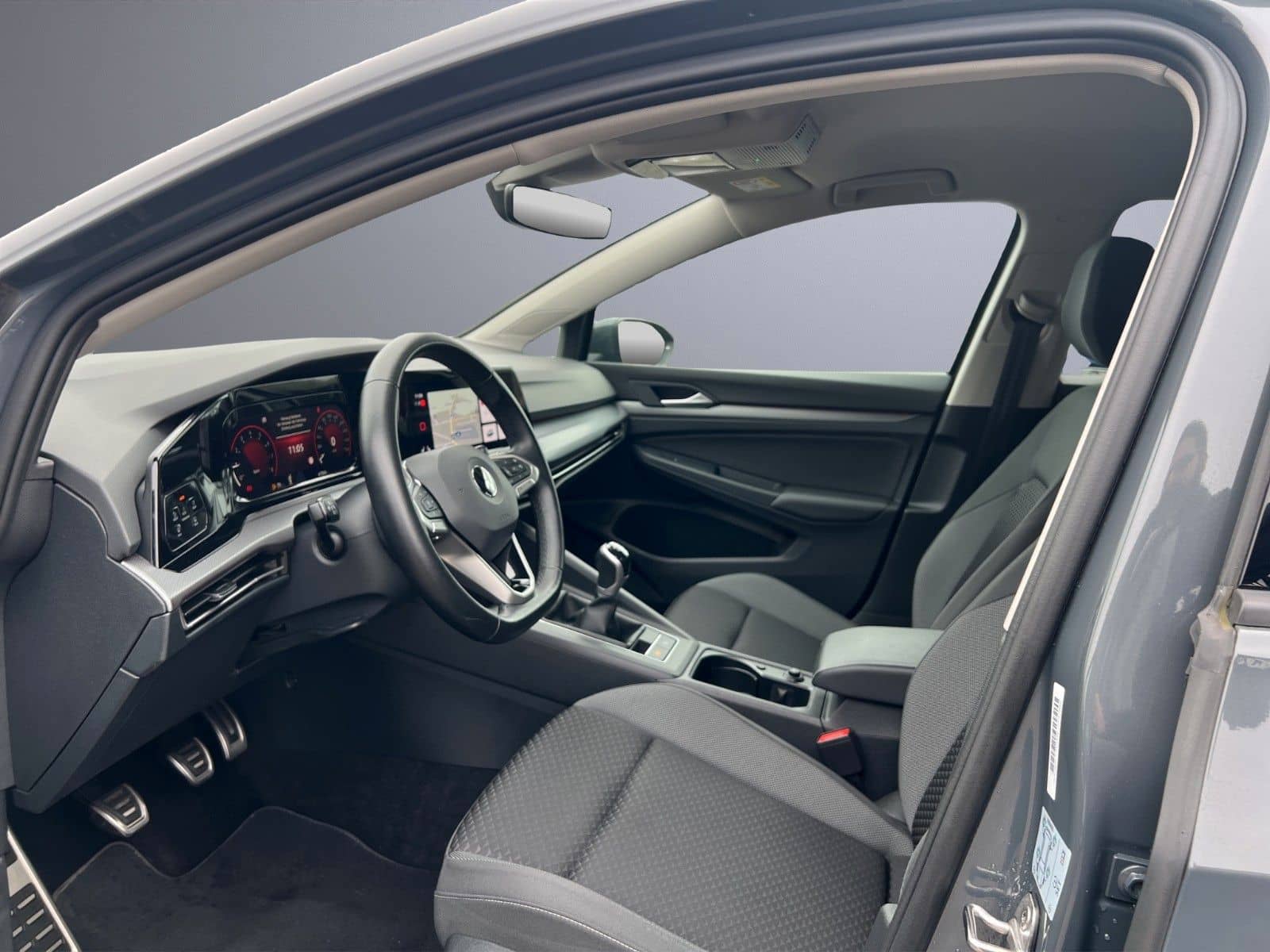 Volkswagen Golf VIII 1.5 TSI 110 KW Active Standhzg. Navi foto 10