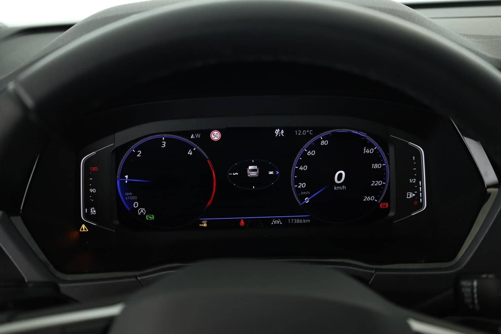 Volkswagen Touran 2.0 TDI DSG Highline R-Line 7 Pano 18 AHK foto 19