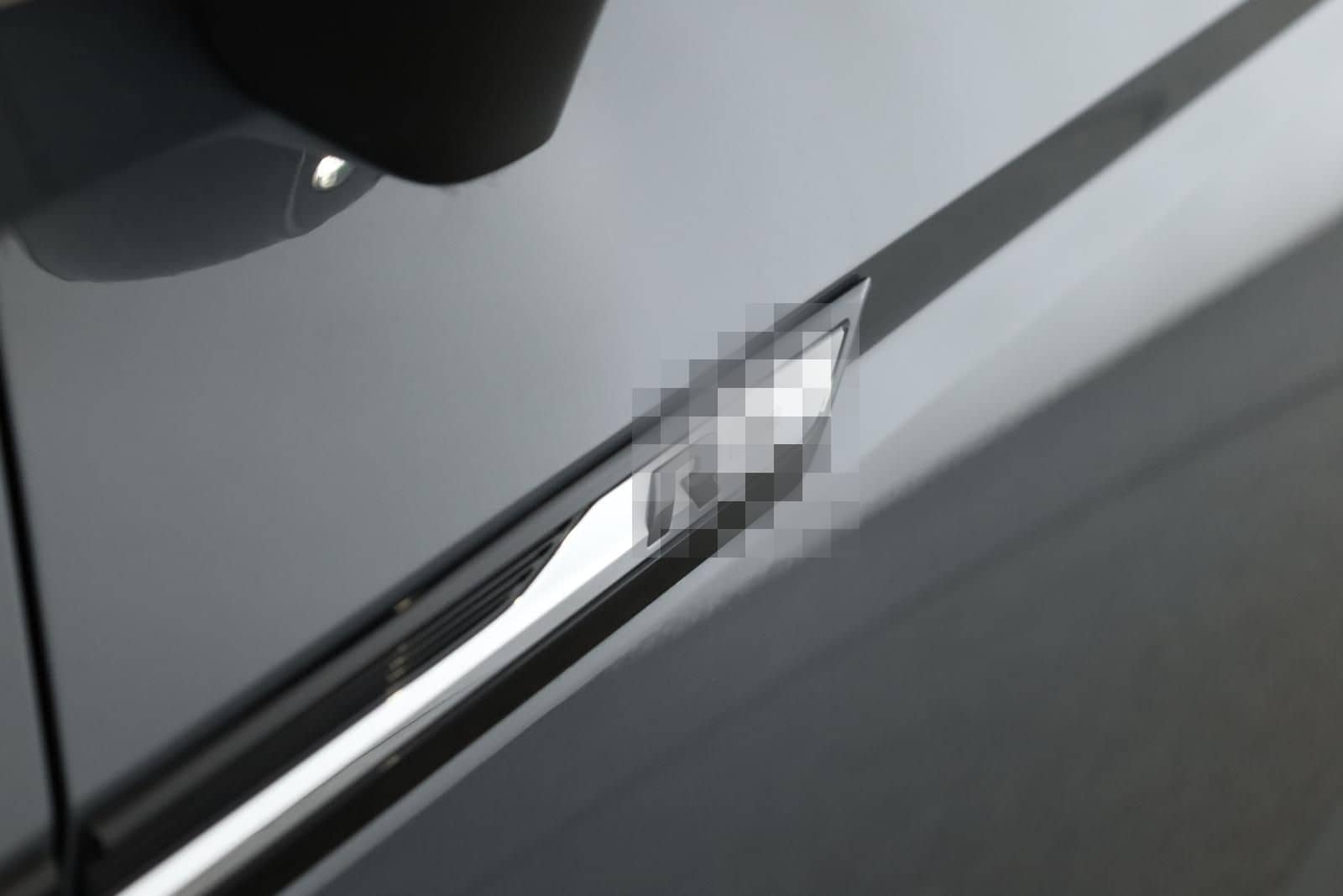 Volkswagen Touran 2.0 TDI DSG Highline R-Line 7 Pano 18 AHK foto 23