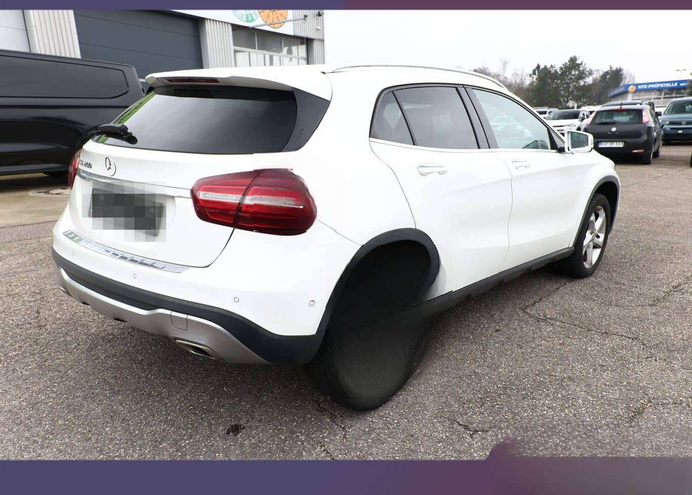 Mercedes-Benz GLA 200 DCT Urban KeyL eHK Nav Kam SHZ PrivG 18Z foto 3