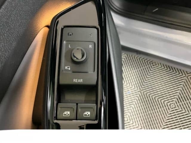 Volkswagen ID.4 Pure 109 kW LED NAV DAB STANDKLIMA foto 10