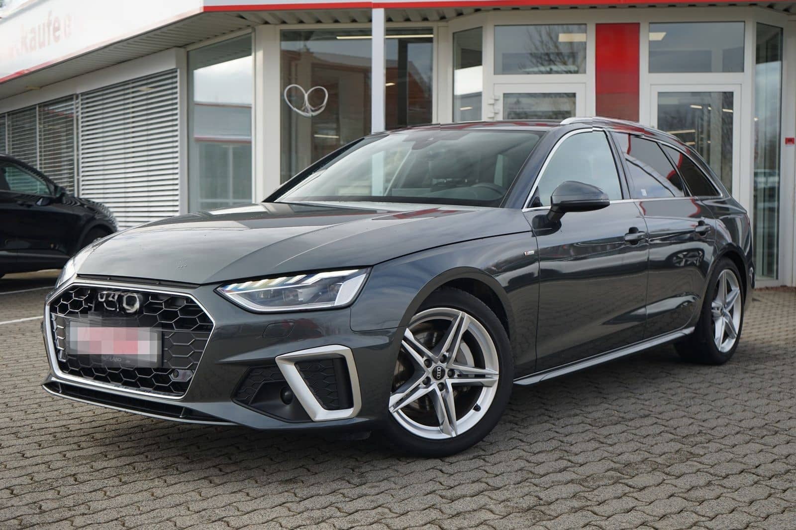 Audi A4 Avant 40 TDI S-Line quattro Aut. LED ACC Navi foto 2