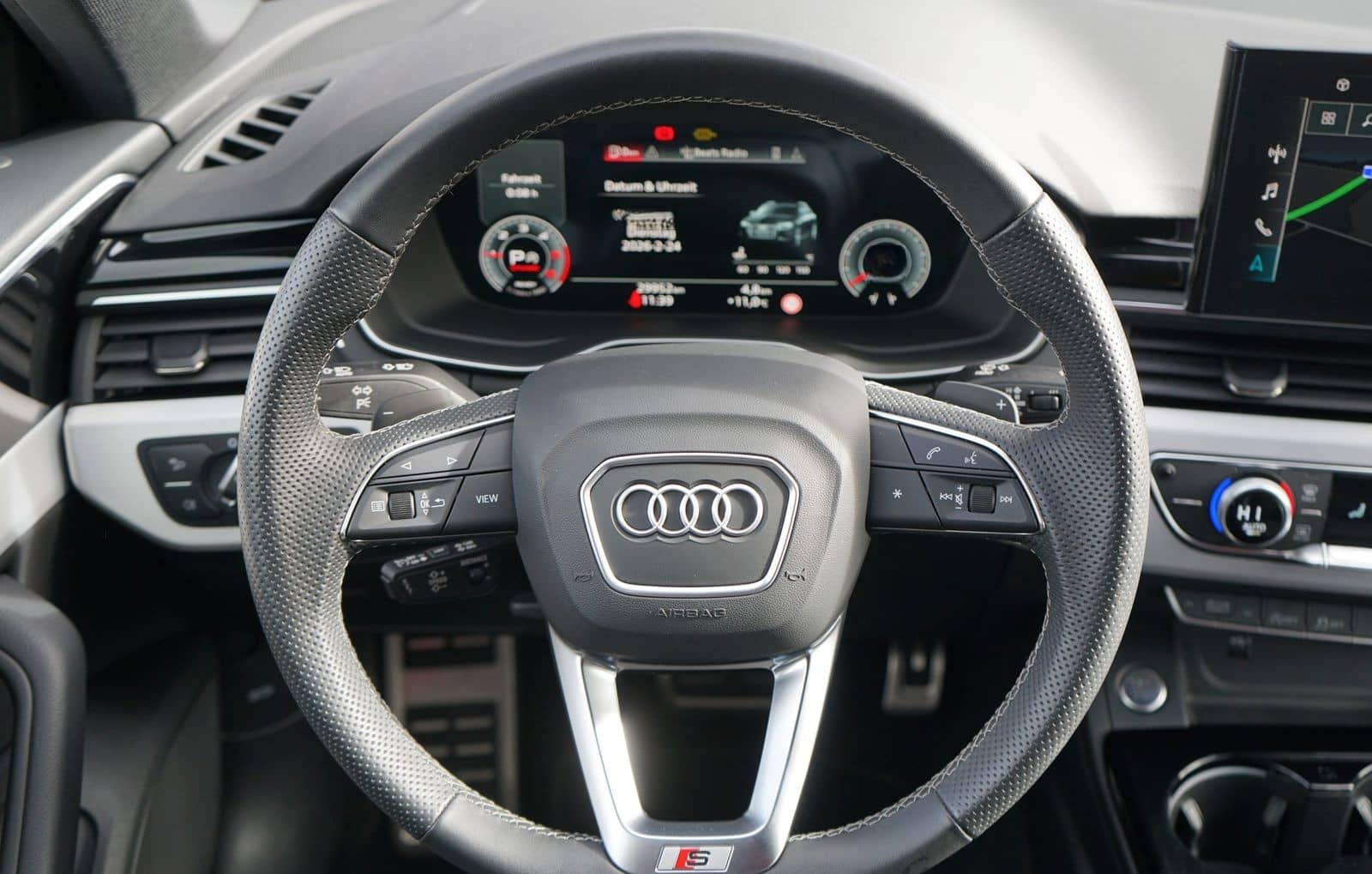 Audi A4 Avant 40 TDI S-Line quattro Aut. LED ACC Navi foto 18