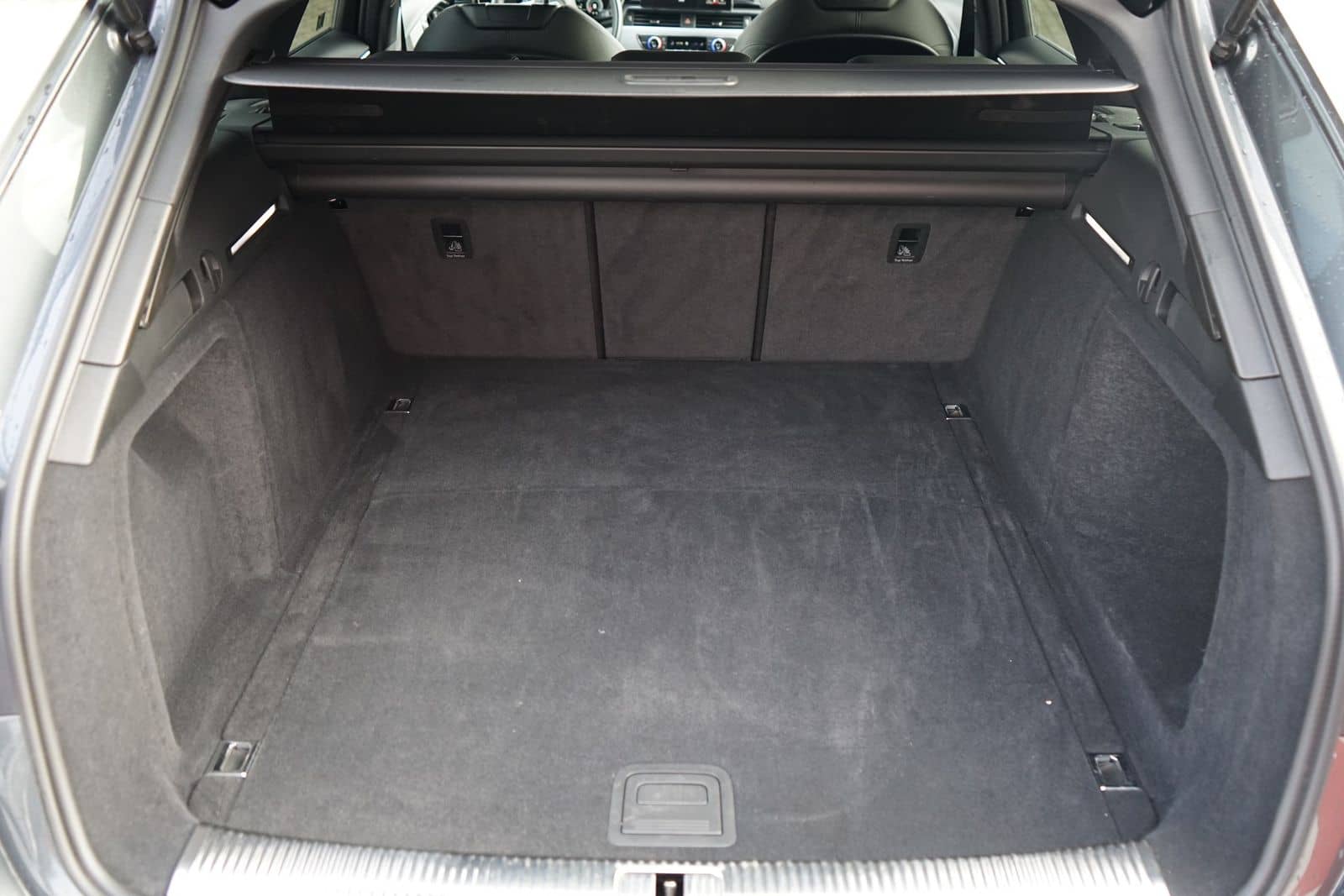 Audi A4 Avant 40 TDI S-Line quattro Aut. LED ACC Navi foto 9