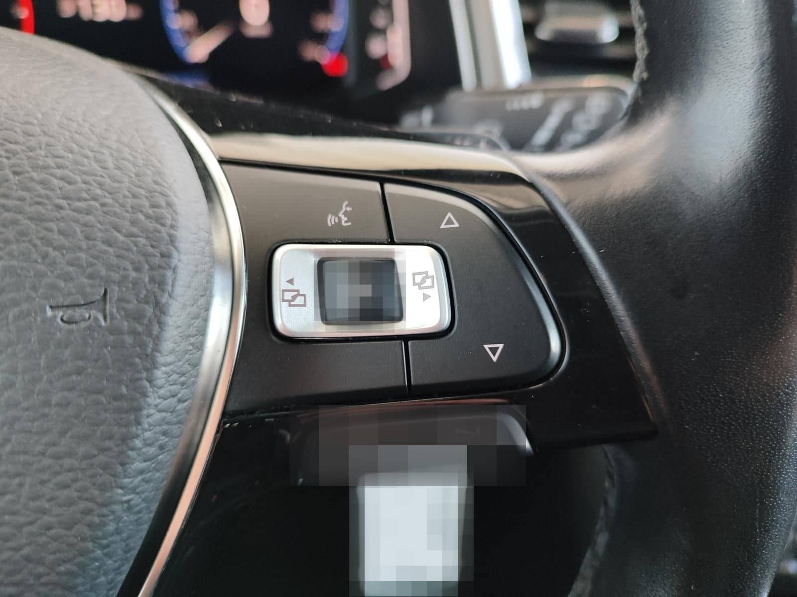 Volkswagen T-Roc 1.5 TSI DSG Style Navi|AHK|ACC|RFK foto 12