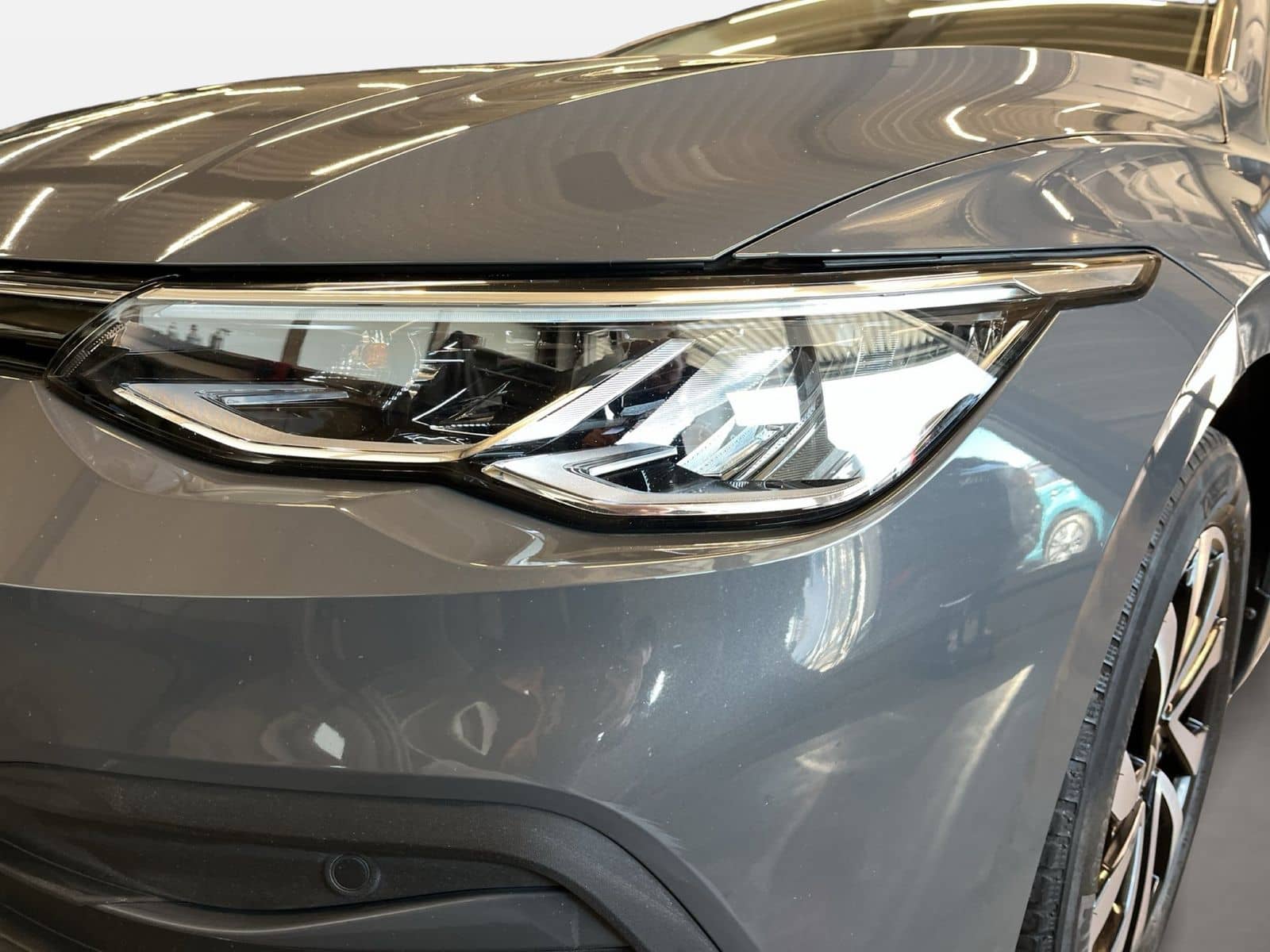 Volkswagen Golf VIII Active 2.0 TDI DSG ACC AHK AUT Kam. LM foto 14