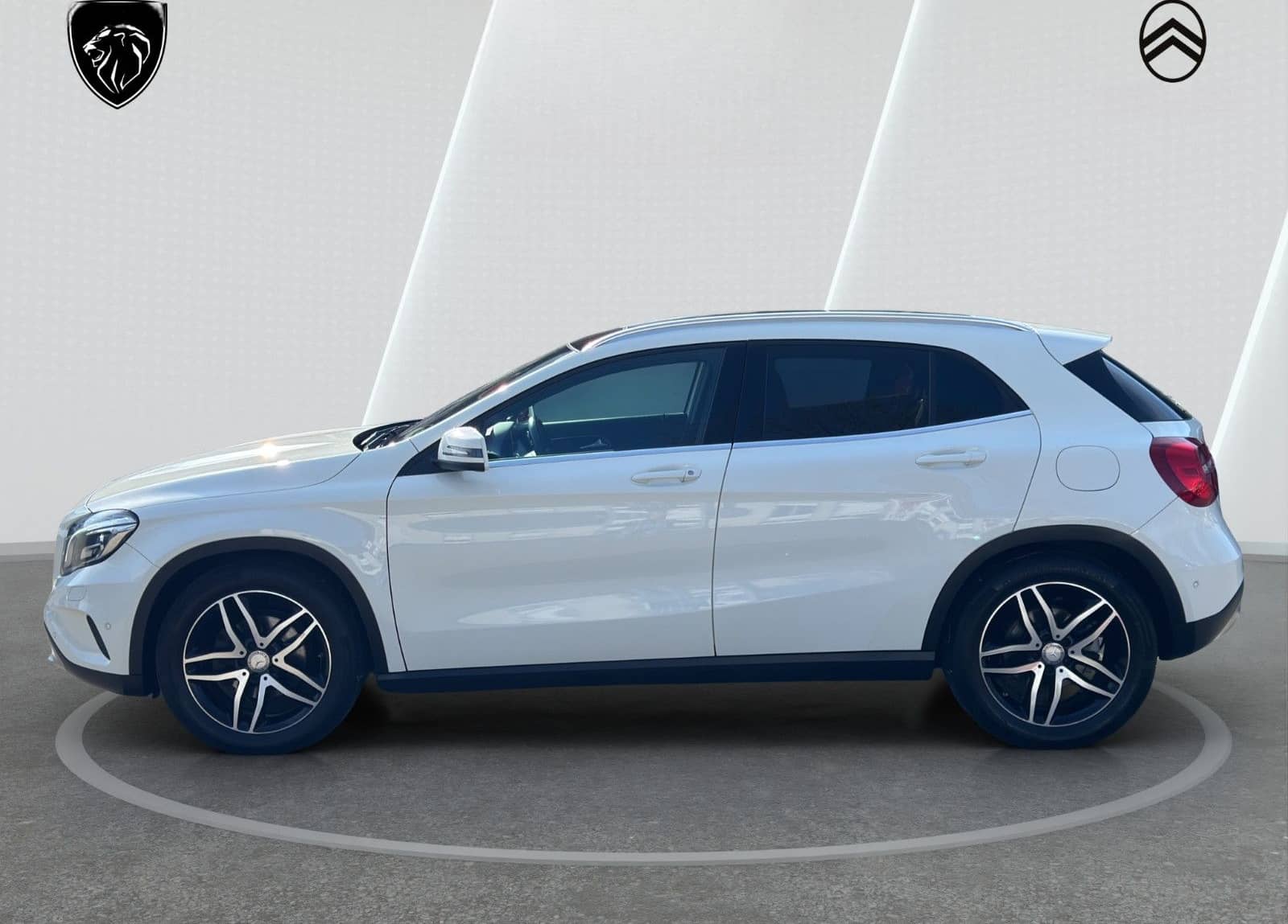 Mercedes-Benz GLA 180 Urban Business Automatik, wenig KM foto 2