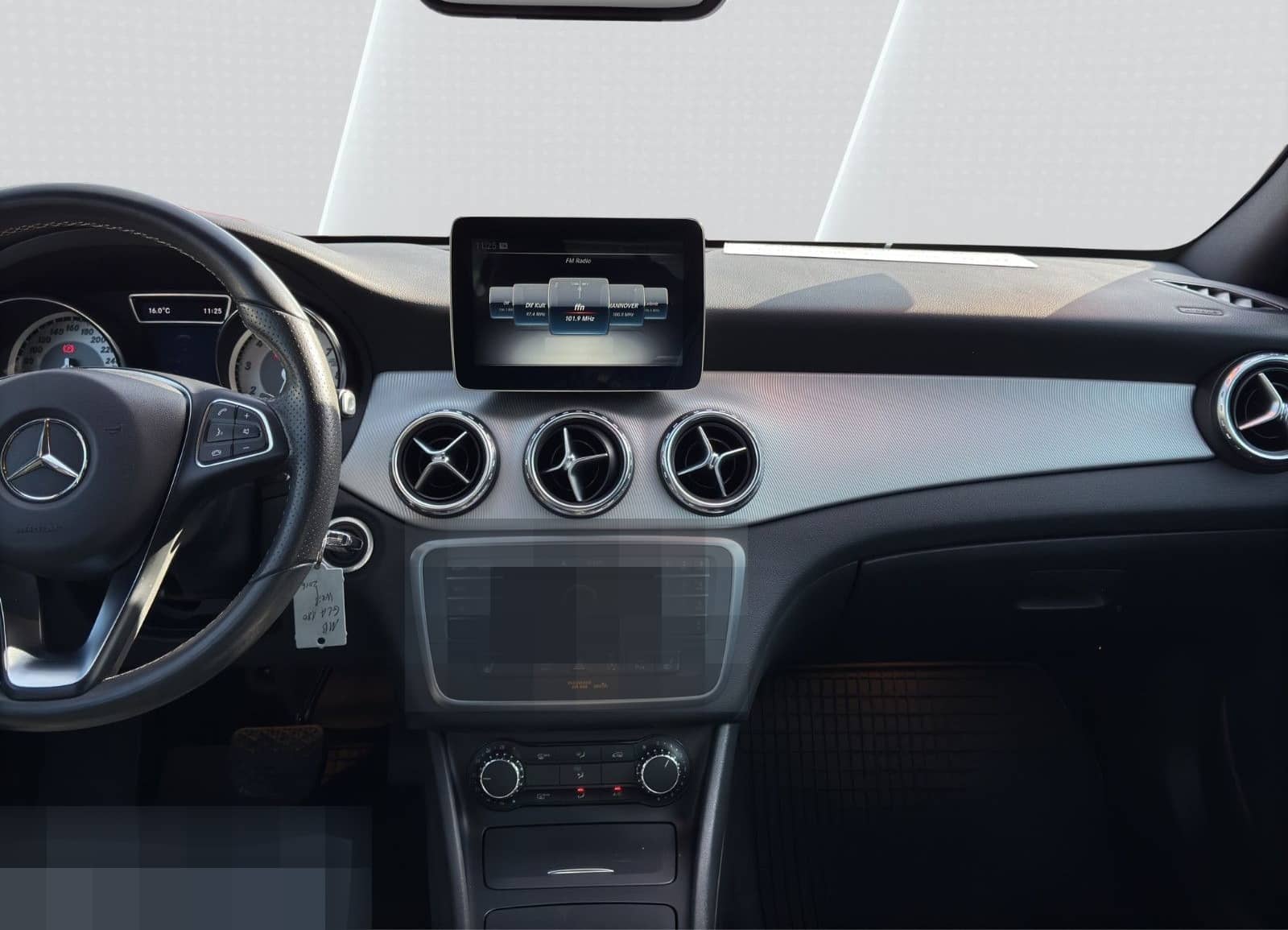 Mercedes-Benz GLA 180 Urban Business Automatik, wenig KM foto 15