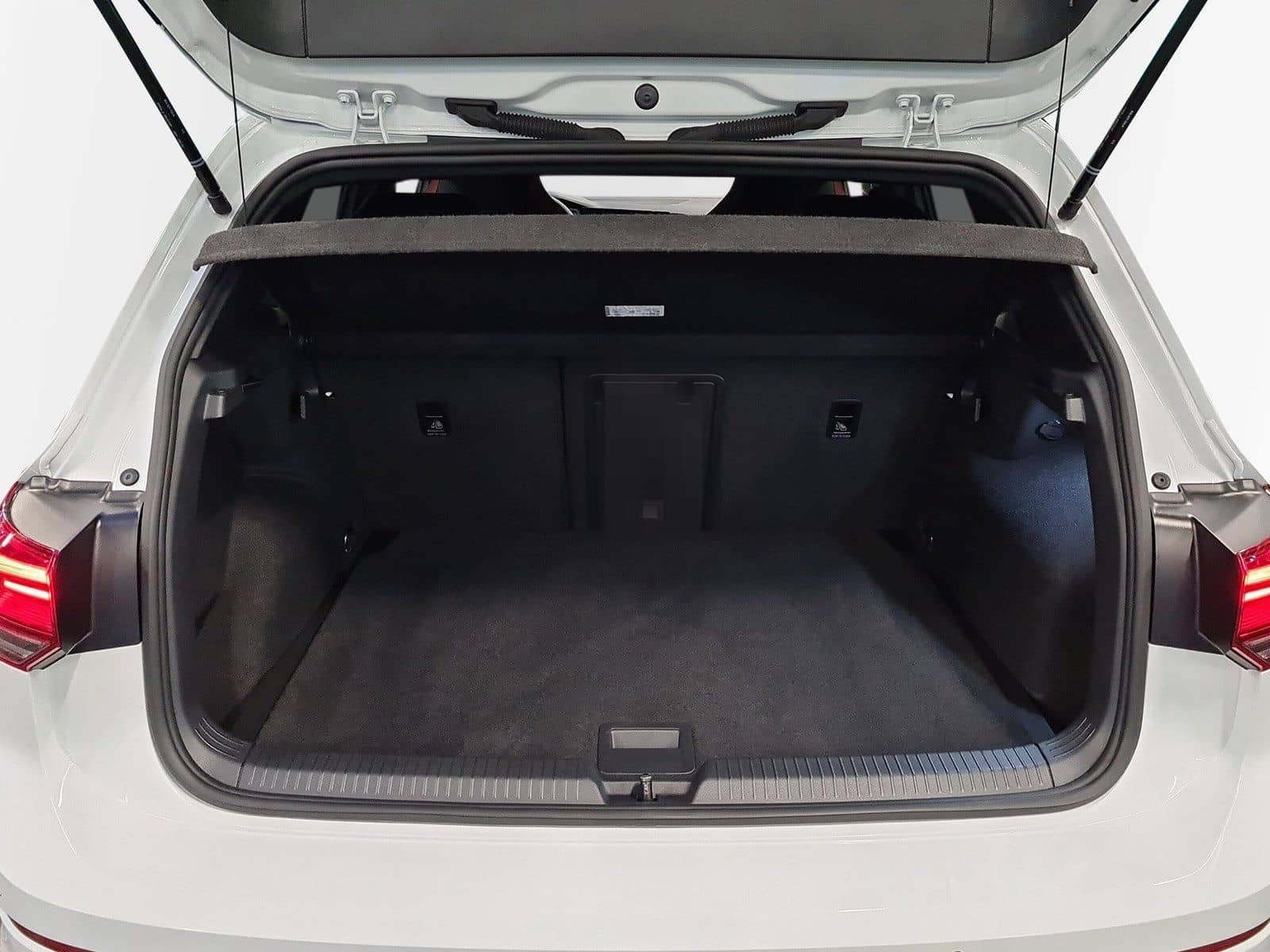 Volkswagen Golf VIII GTI Clubsport RFK HK HiFi Lenkradhzg.  foto 12