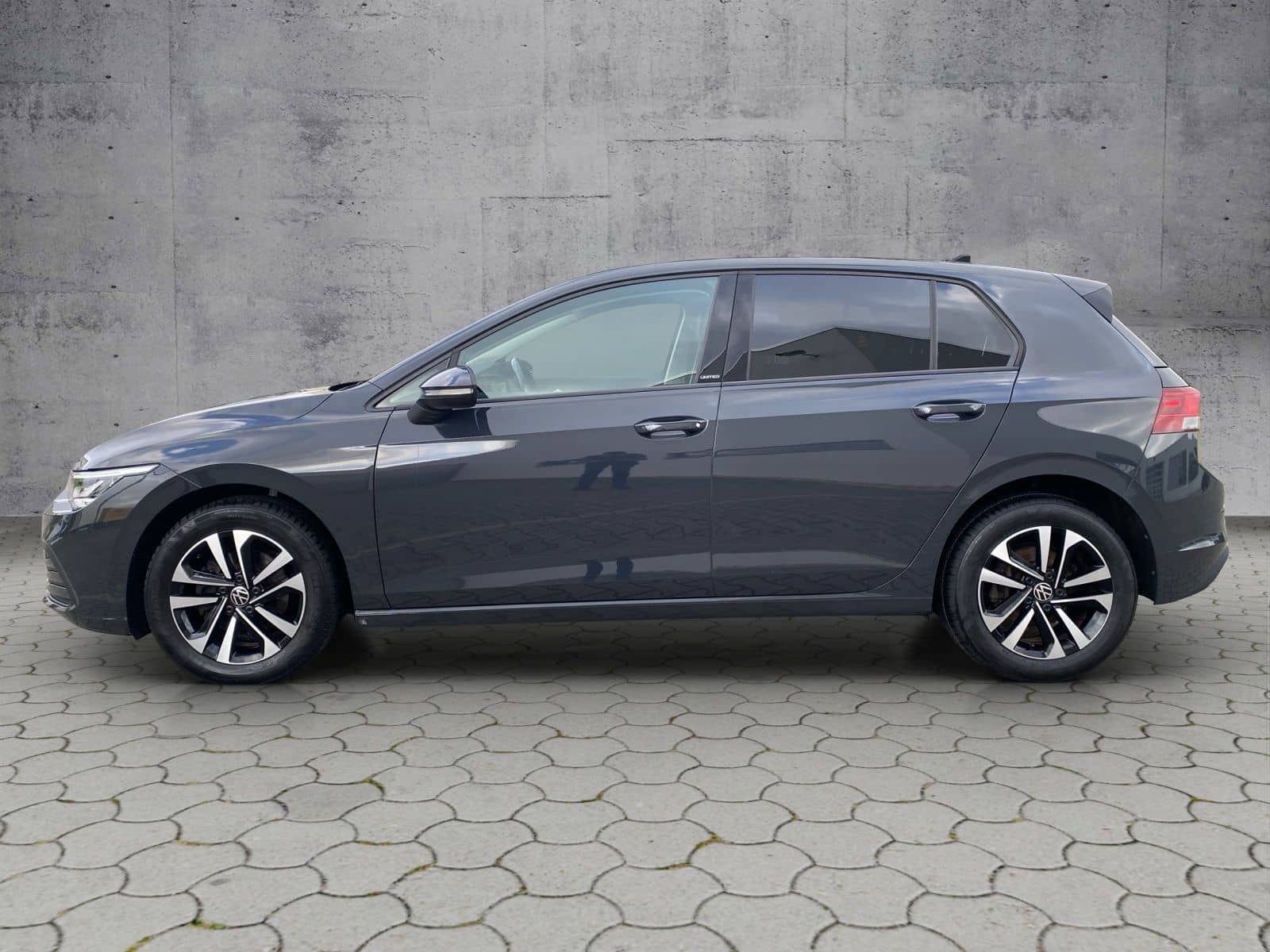 Volkswagen Golf VIII United 1.5 eTSI DSG STH/ACC/NAV/LED foto 2