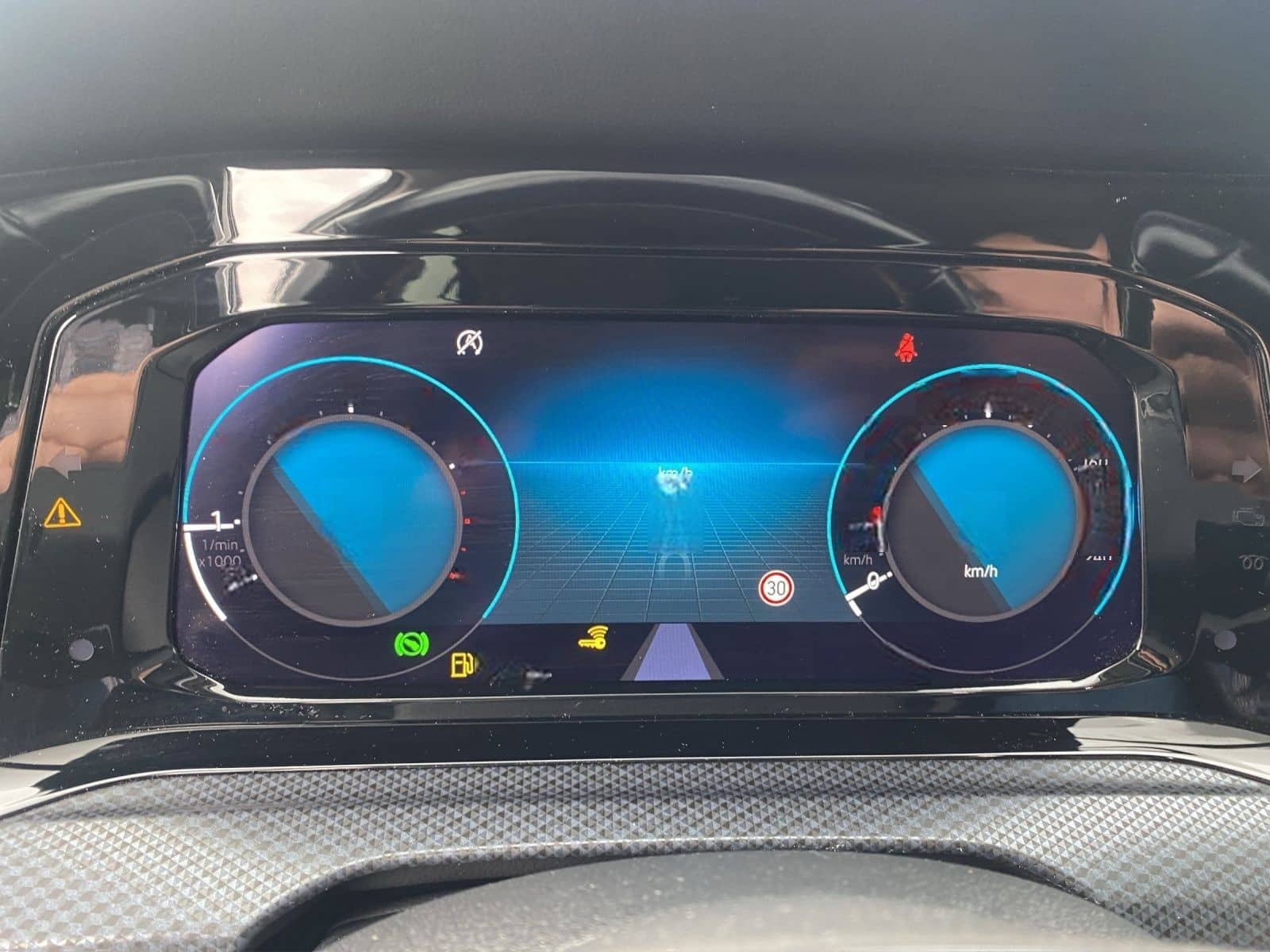 Volkswagen Golf VIII United 1.5 eTSI DSG STH/ACC/NAV/LED foto 14