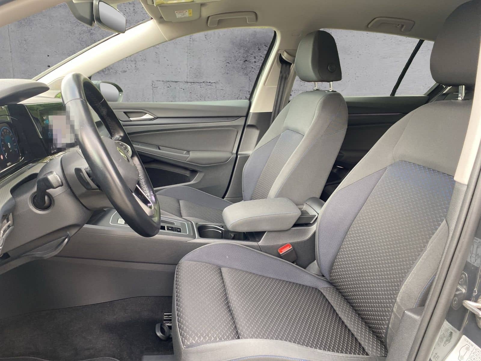 Volkswagen Golf VIII United 1.5 eTSI DSG STH/ACC/NAV/LED foto 6