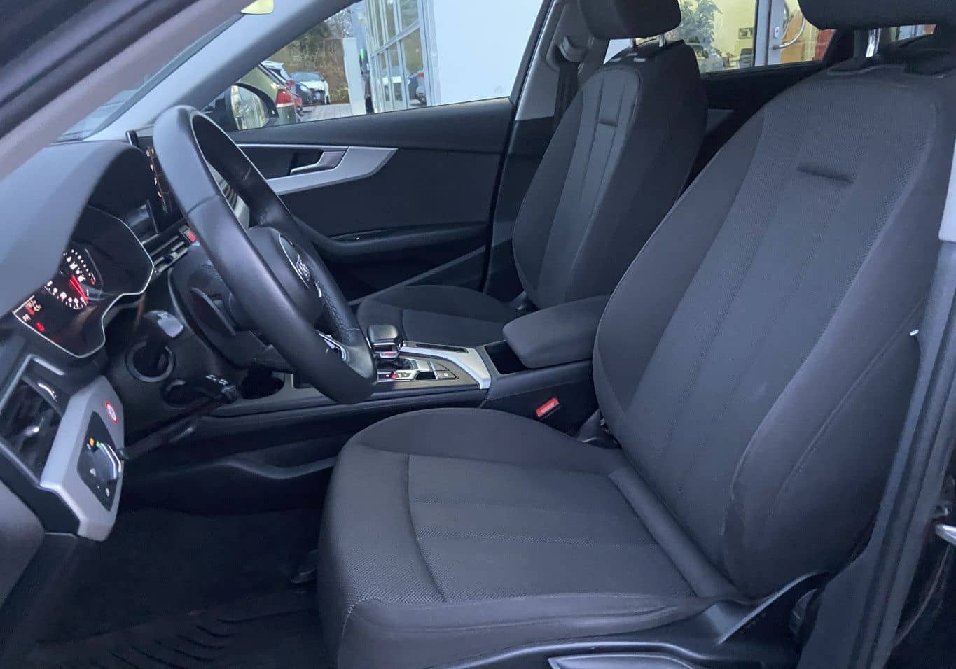 Audi A4 Avant 35 2.0 TFSI S-TRONIC NAVI+LED+SHZ+PDC+D foto 10