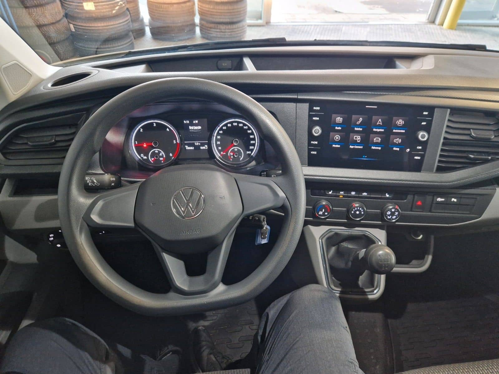 Volkswagen T6.1 Transporter 2,0 TDI Klima PDC Navi Sitzheiz foto 15