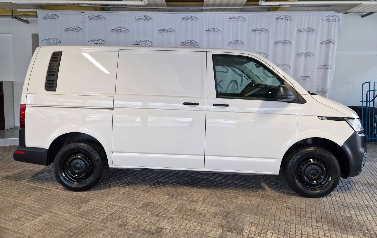 Volkswagen T6.1 Transporter 2,0 TDI Klima PDC Navi Sitzheiz foto 4
