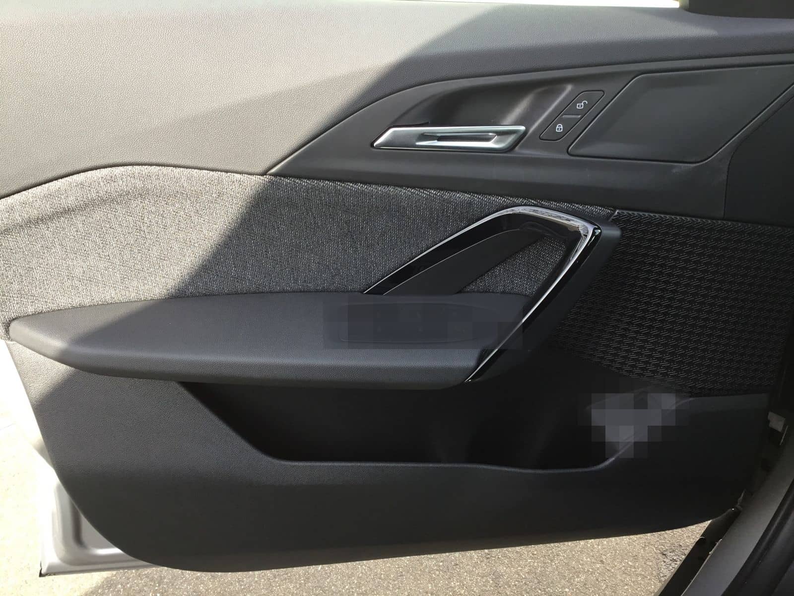 BMW X1 sDrive20i KAMERA+AHK+LM17+SITZHZ+LED foto 16