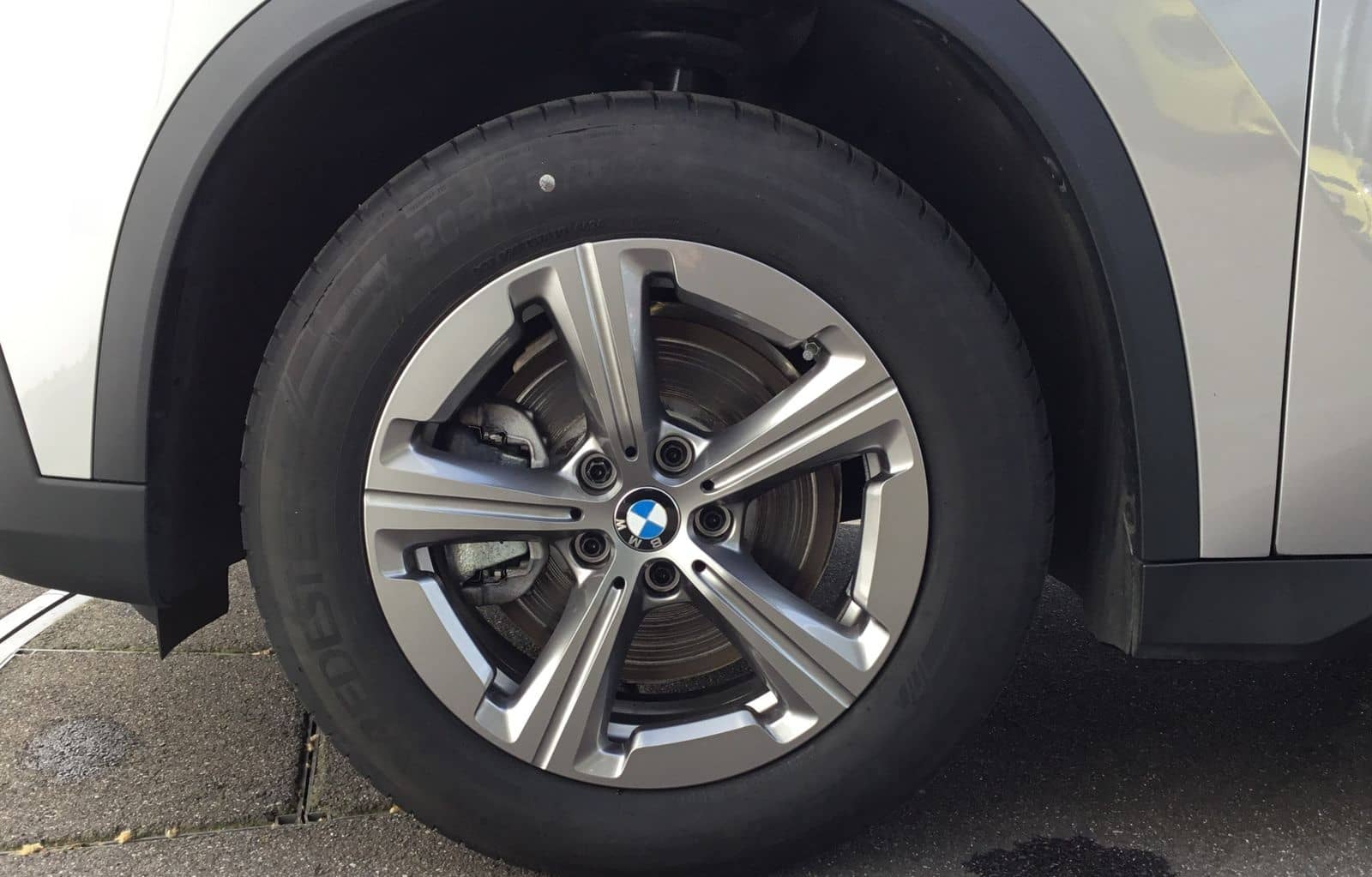 BMW X1 sDrive20i KAMERA+AHK+LM17+SITZHZ+LED foto 17