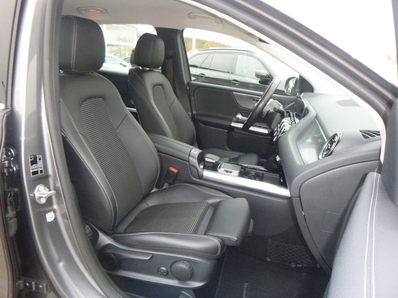 Mercedes-Benz B 180 >AUT/AHK/NAV/KAM/PDC/LED< foto 16