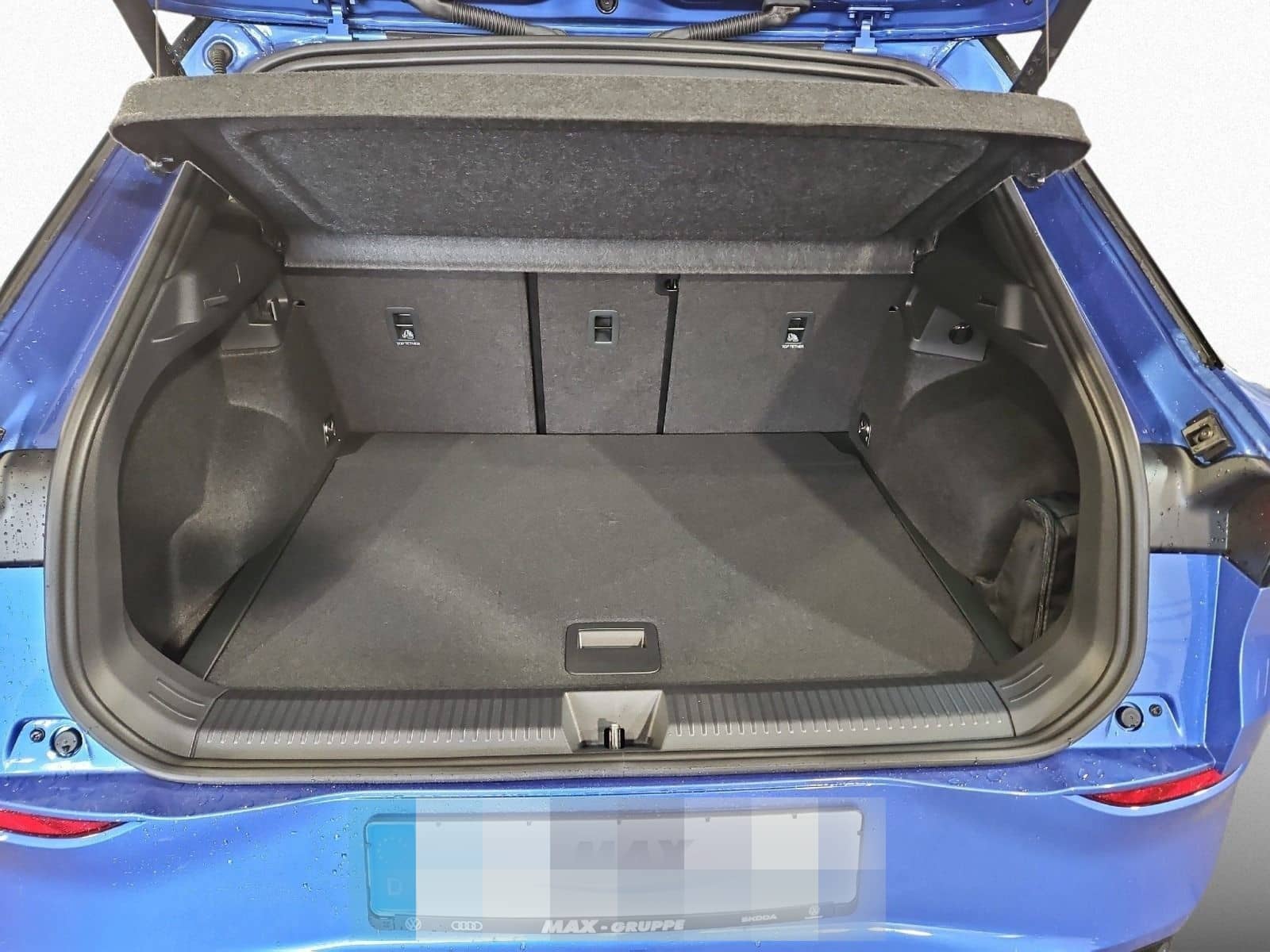 Volkswagen T-Roc R-Line 1.5 l eTSI OPF 110 kW (150 PS) 7-Ga foto 15