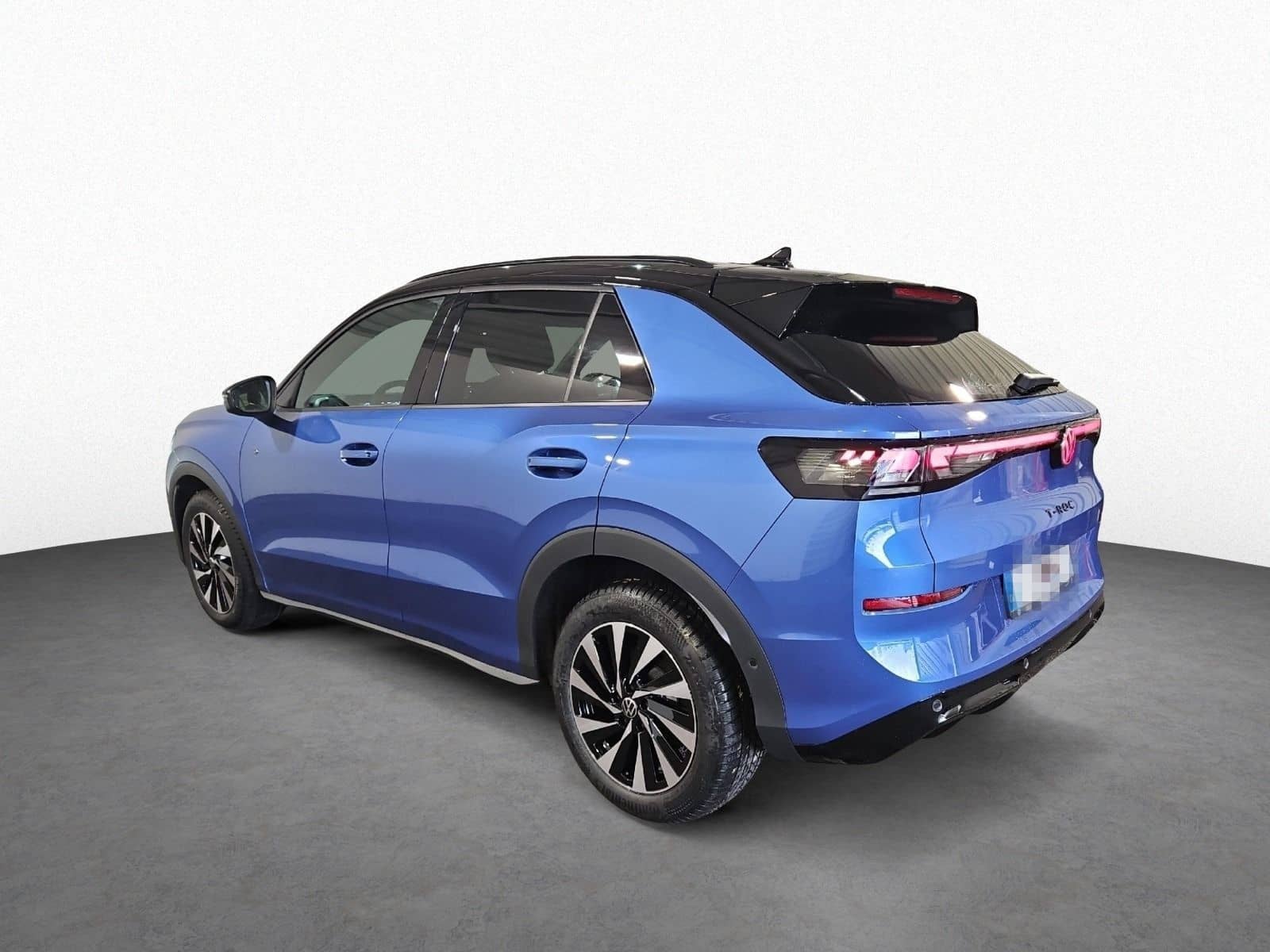 Volkswagen T-Roc R-Line 1.5 l eTSI OPF 110 kW (150 PS) 7-Ga foto 5