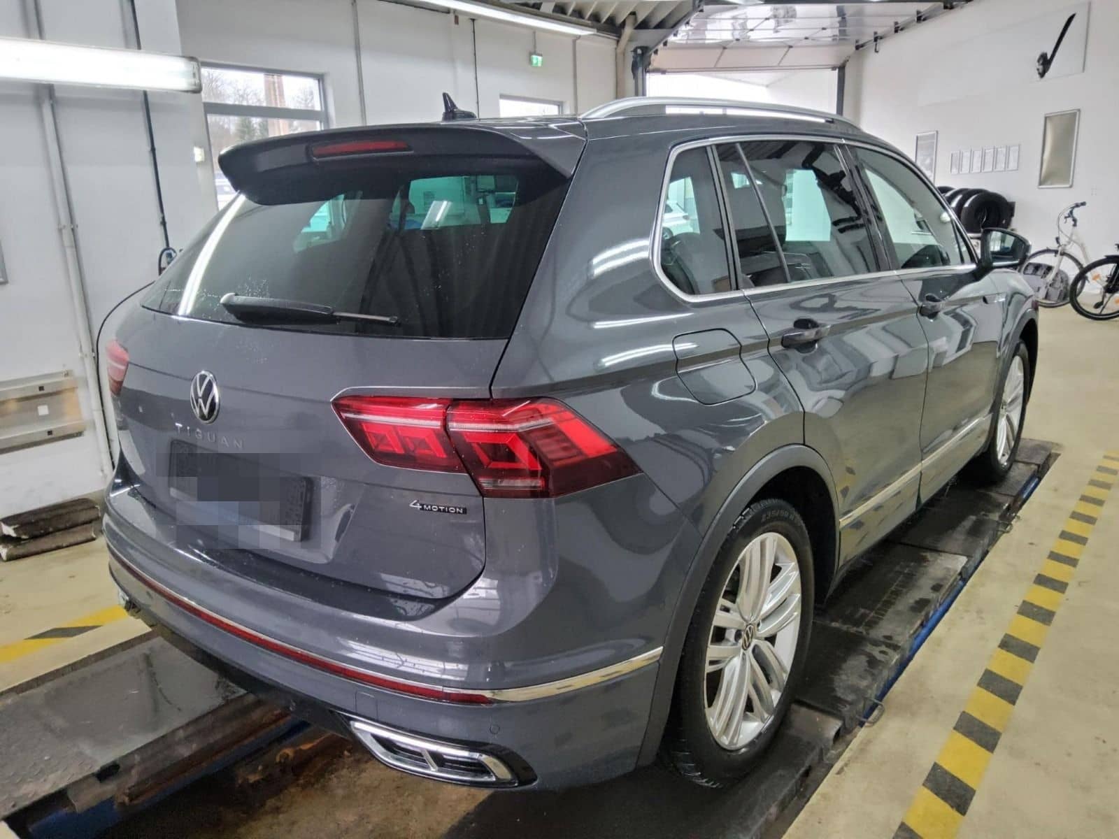 Volkswagen Tiguan 2.0 TDI R-Line 4Motion*AHK*LED-Matrix* foto 4