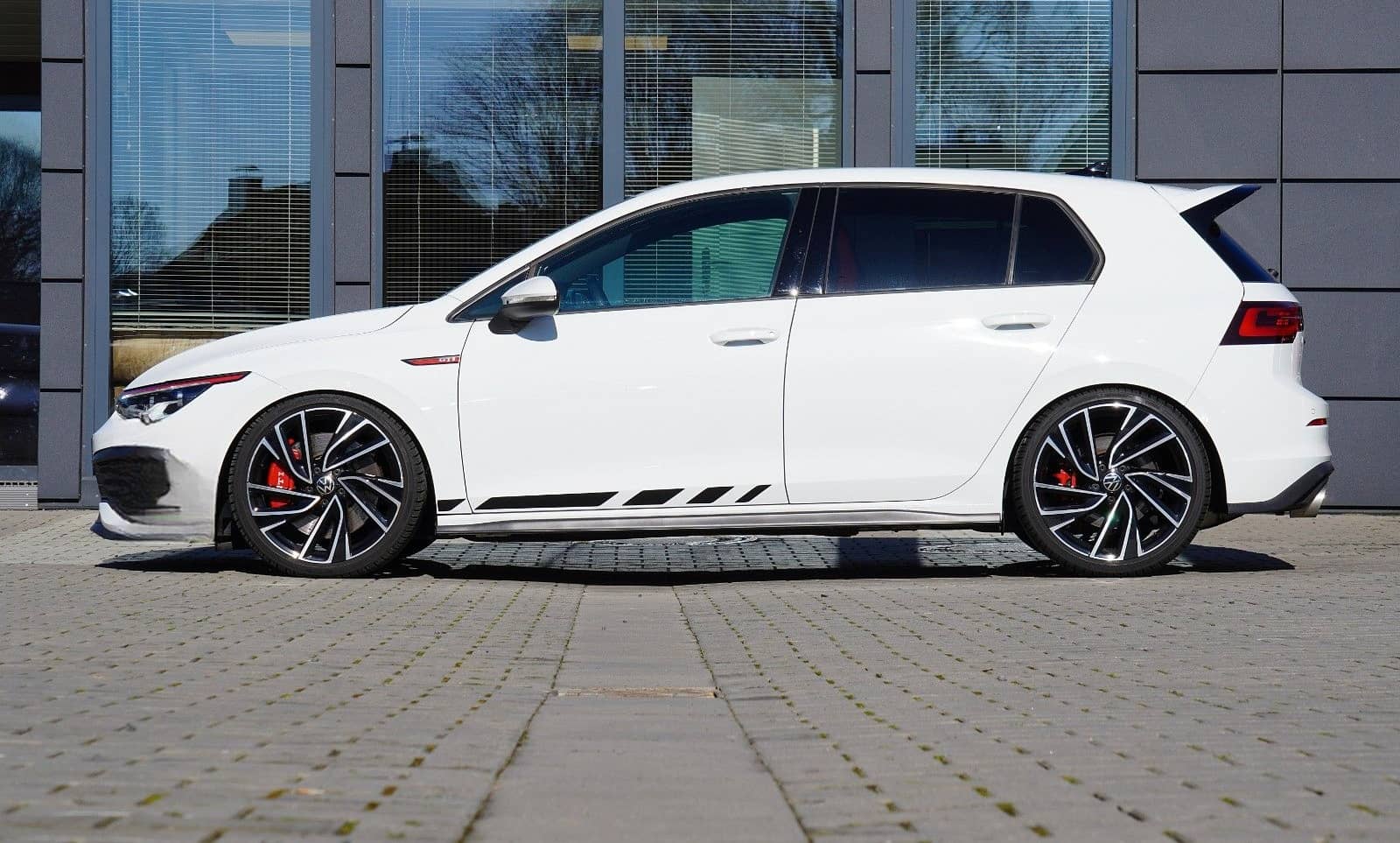 Volkswagen Golf VIII Lim. GTI Clubsport MIT 2 J. GARANTIE foto 4