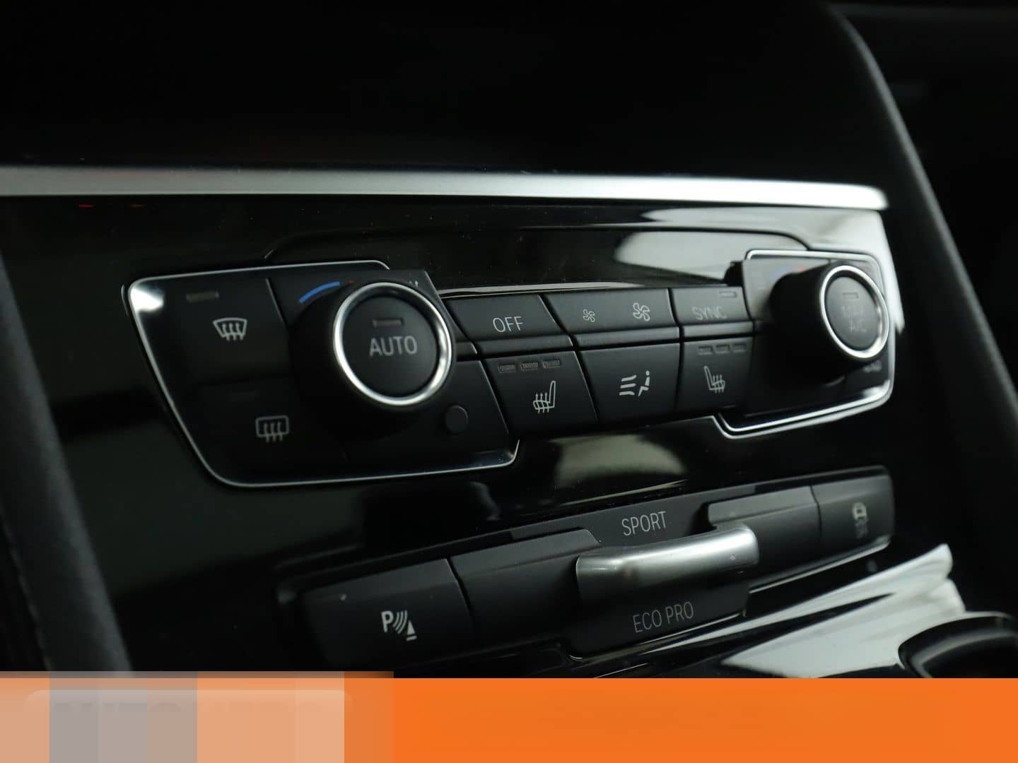 BMW 220i Gran Tourer Sport Line Aut.*NAVI*LED*TEMPO* foto 25