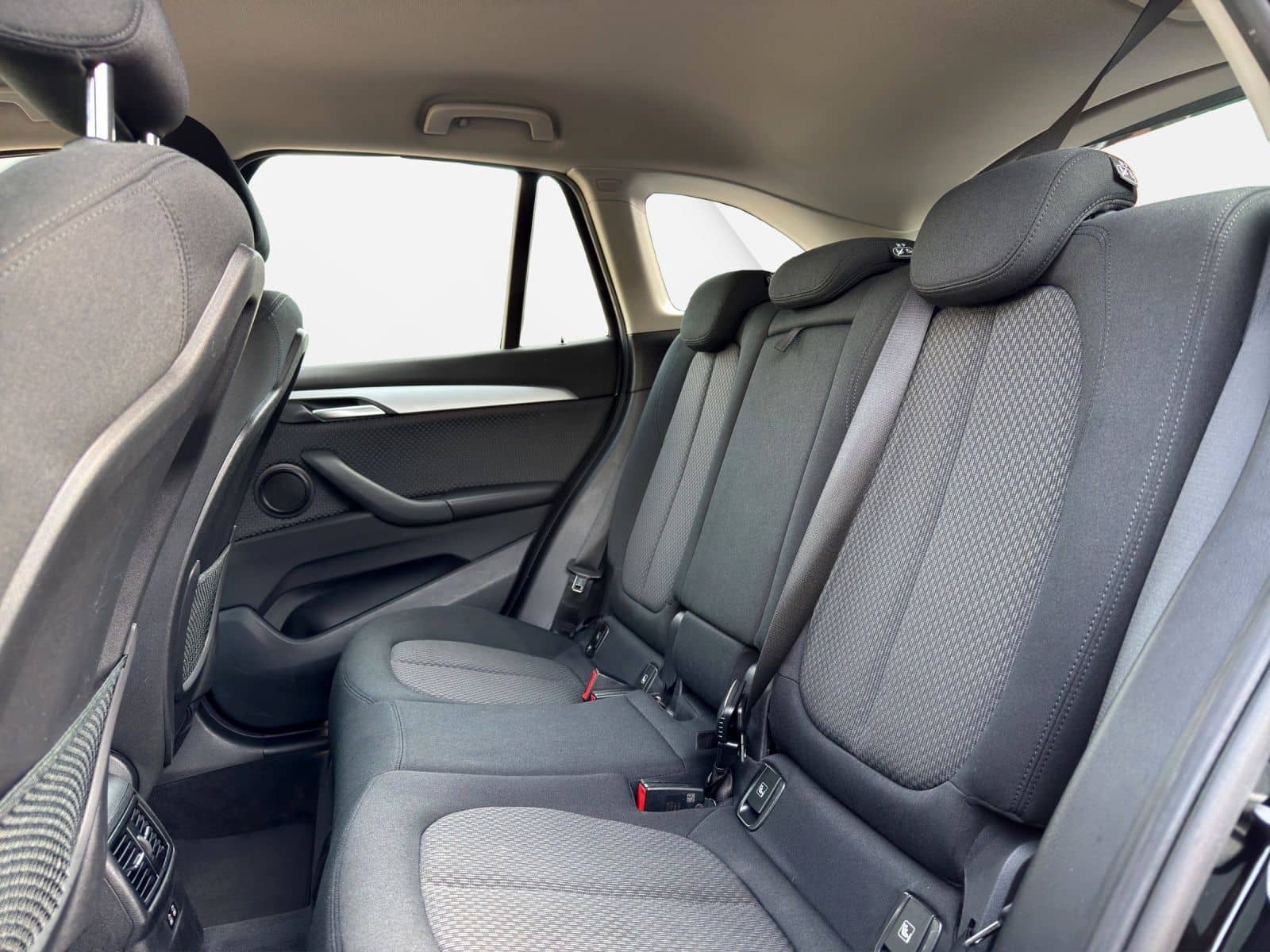 BMW X1 sDrive 18 I Advantage *LED *Navi+ *Business foto 15