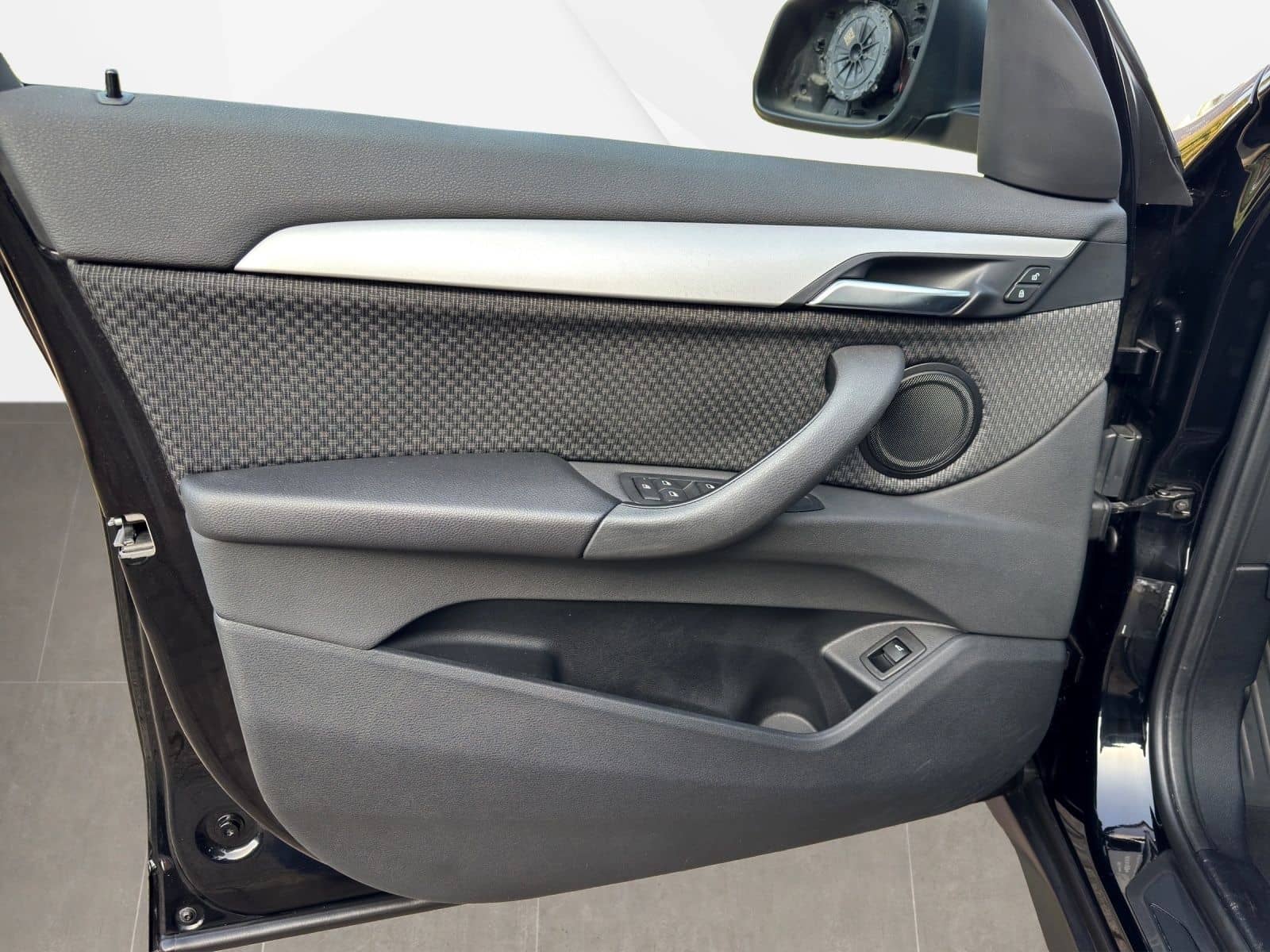 BMW X1 sDrive 18 I Advantage *LED *Navi+ *Business foto 16