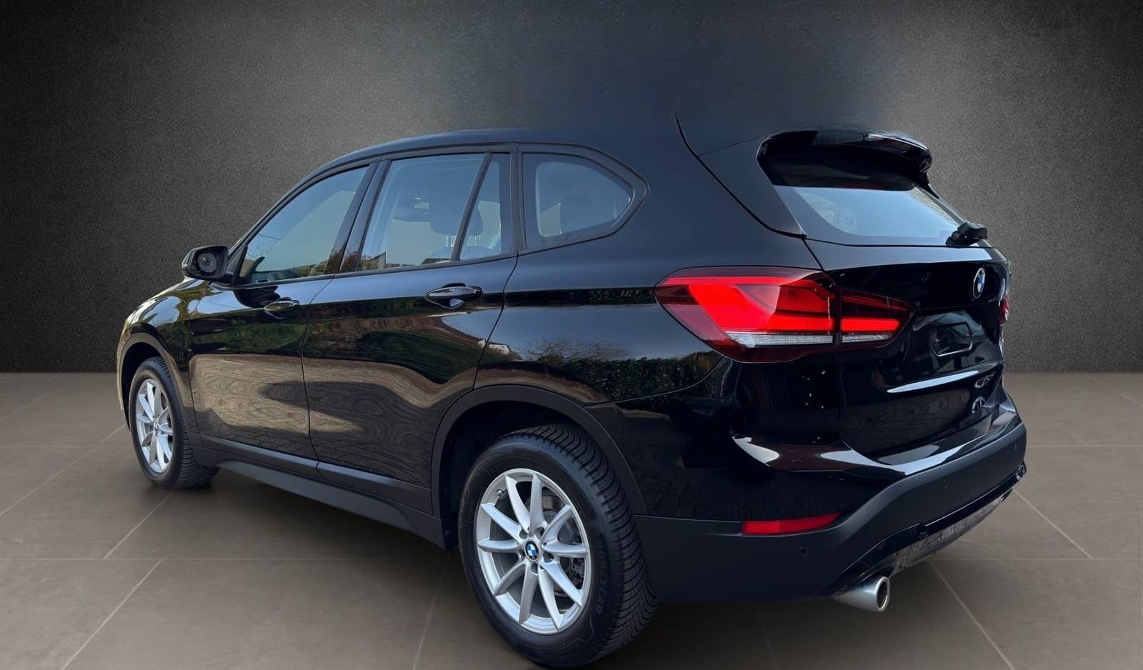 BMW X1 sDrive 18 I Advantage *LED *Navi+ *Business foto 4