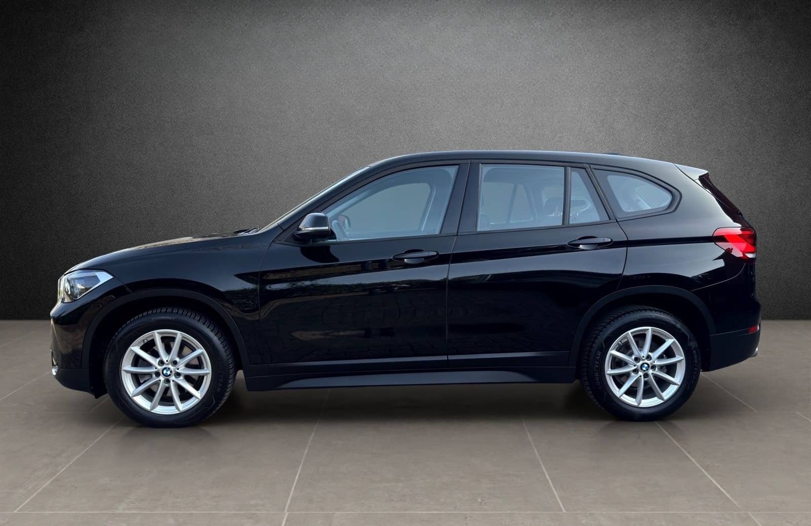 BMW X1 sDrive 18 I Advantage *LED *Navi+ *Business foto 8