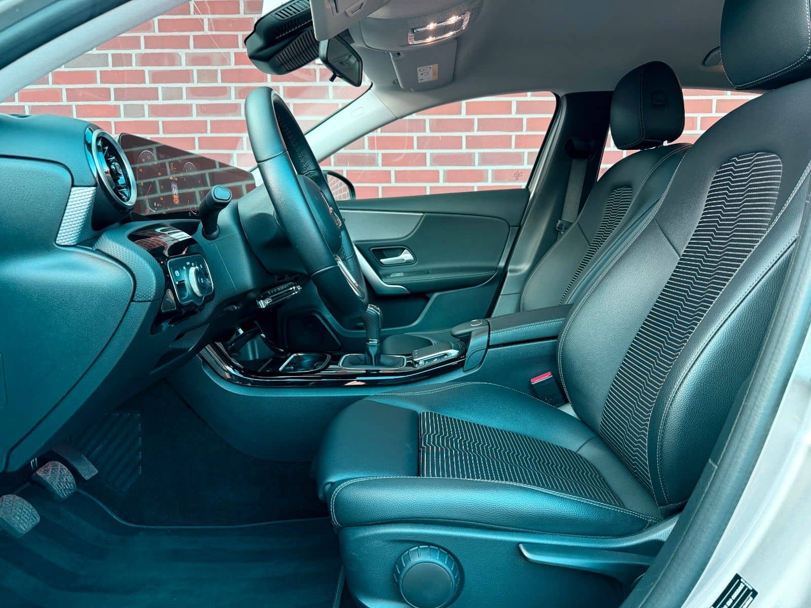 Mercedes-Benz A 180 Progressive MBUX Navi SHZ foto 11