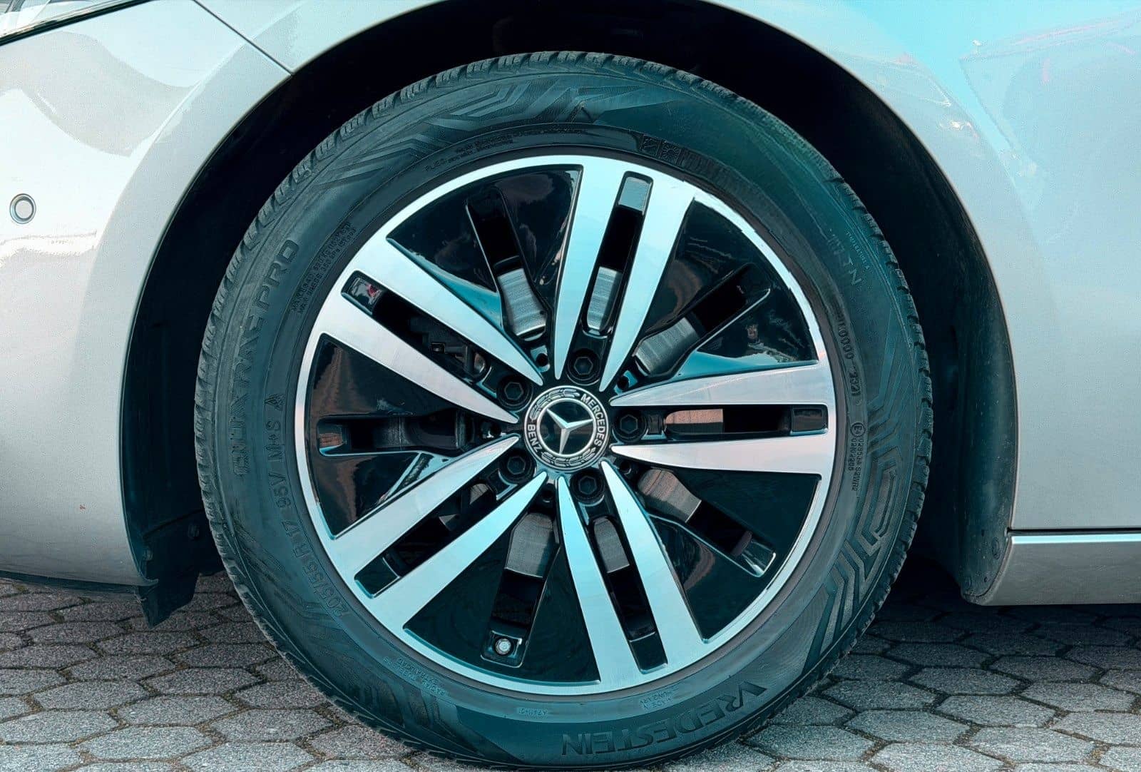 Mercedes-Benz A 180 Progressive MBUX Navi SHZ foto 9