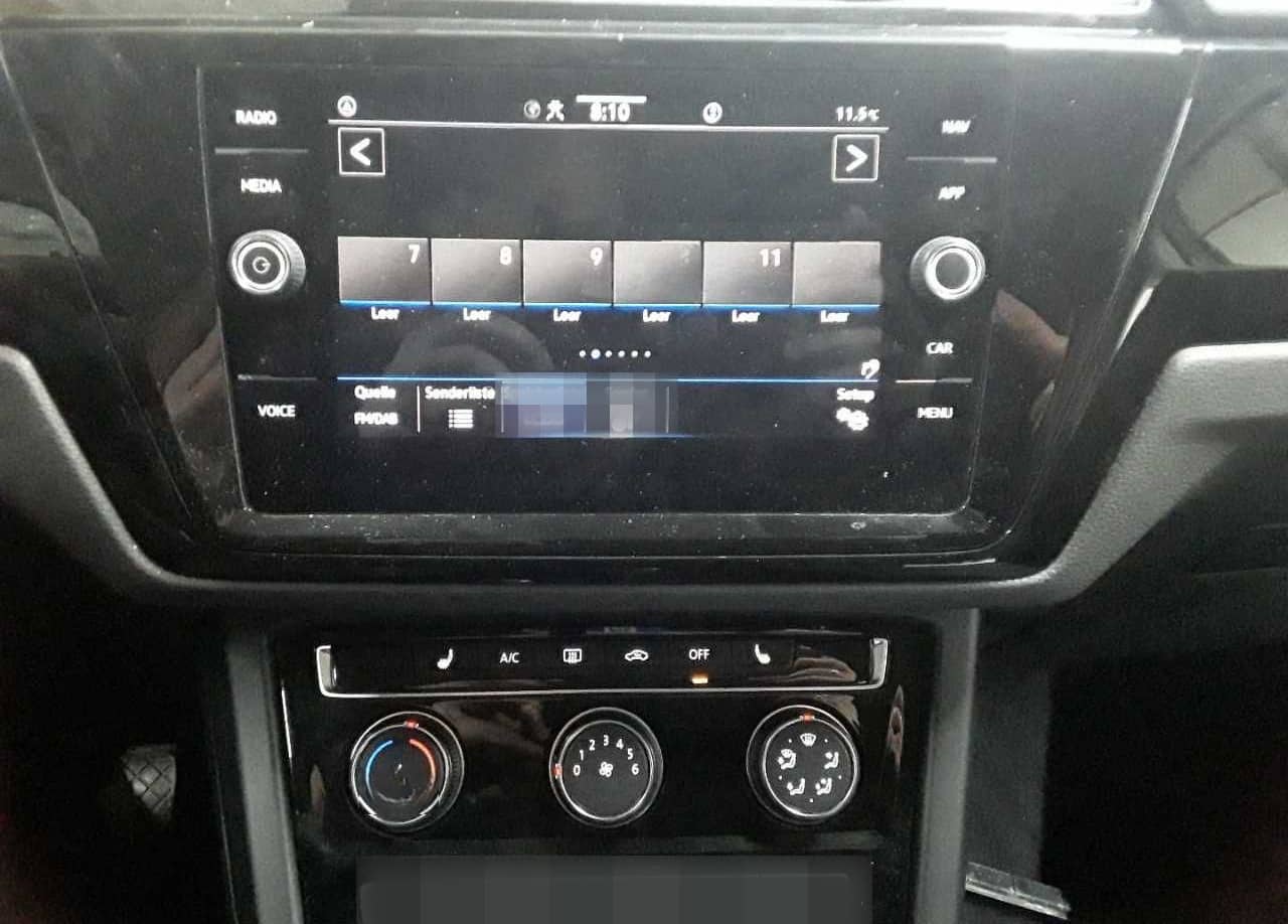 Volkswagen Touran 2.0 TDI Comfortline 7 Si. AHK LED foto 14