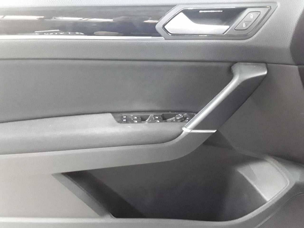 Volkswagen Touran 2.0 TDI Comfortline 7 Si. AHK LED foto 4