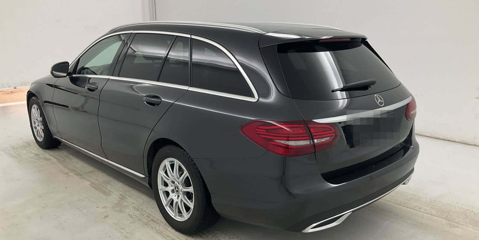 Mercedes-Benz C 180 T Avantgarde Navi LED High Perf. Navi foto 10