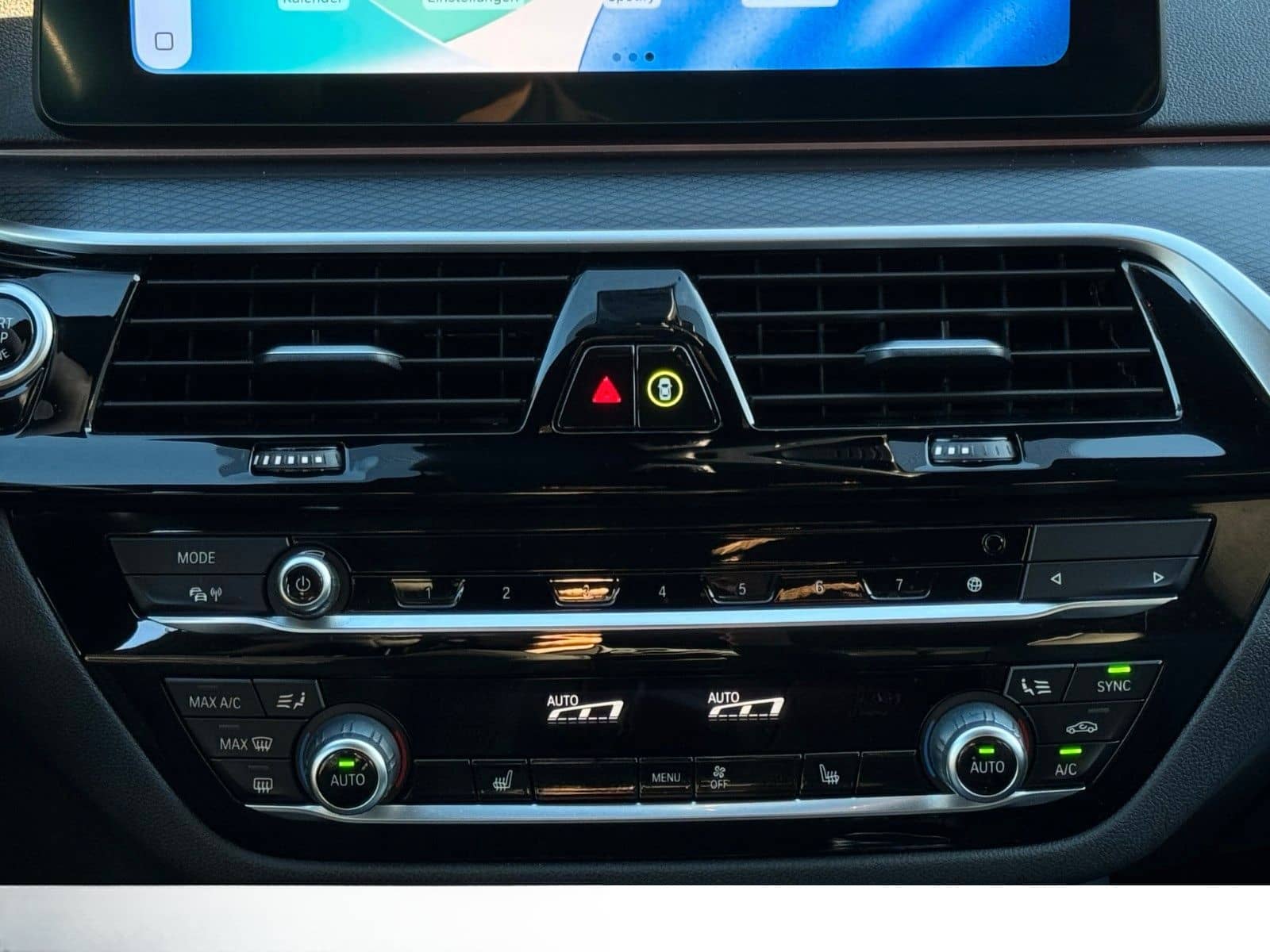 BMW 530d Touring M Sport Shad HuD H&K LHZ SHZ Leder foto 25