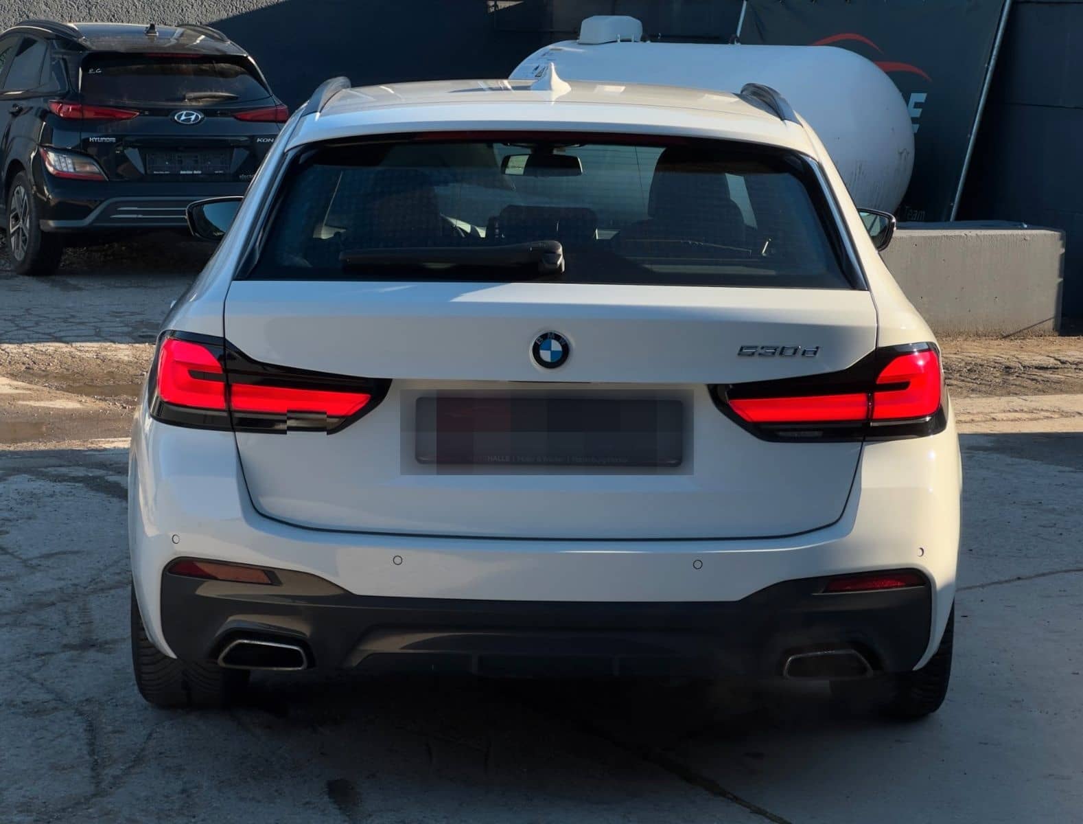 BMW 530d Touring M Sport Shad HuD H&K LHZ SHZ Leder foto 6