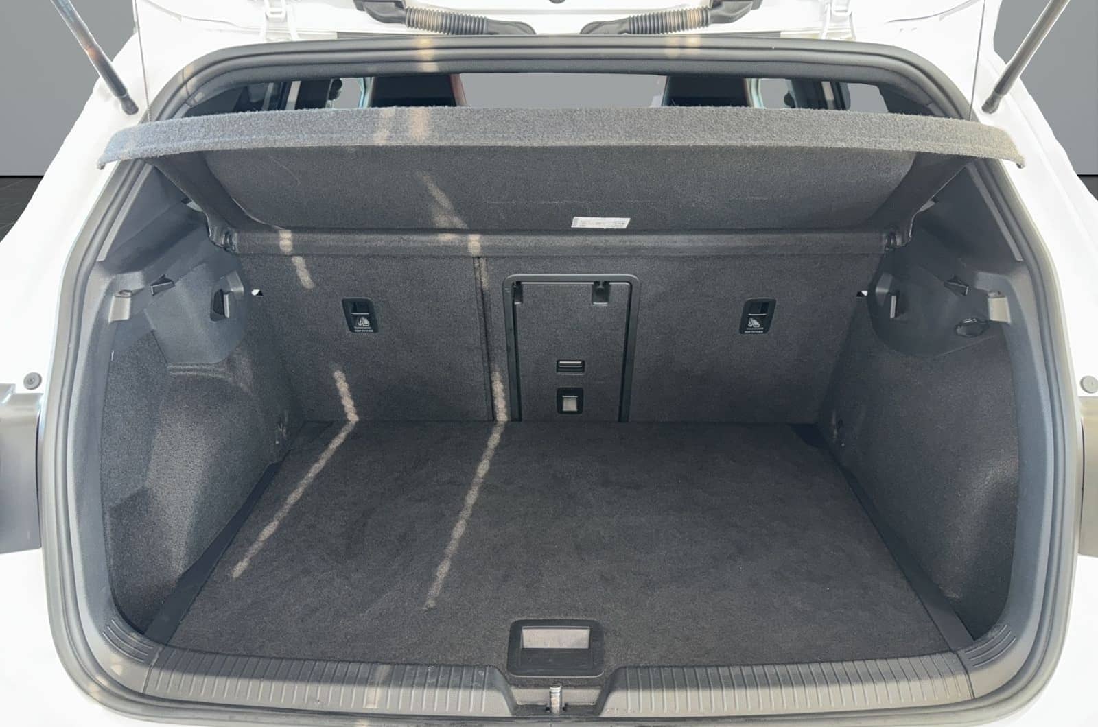 Volkswagen Golf VIII GTI Clubsport 2.0TSI DSG *LED+*DC Pro* foto 21