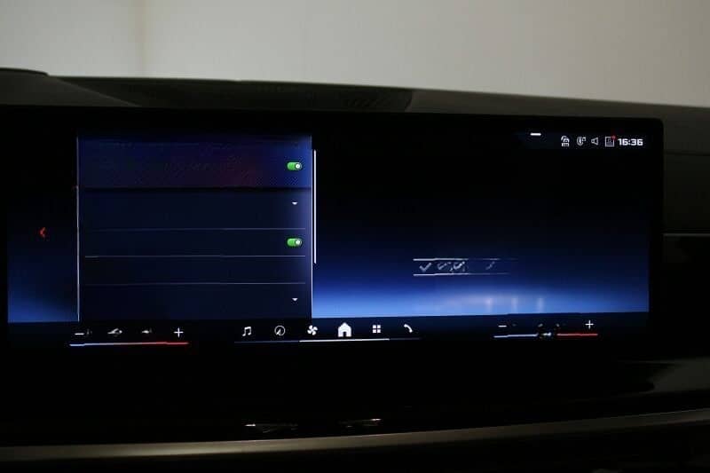 BMW X5 M60i xDr. M Sport Pro NP 142570.- Standh. ACC foto 25