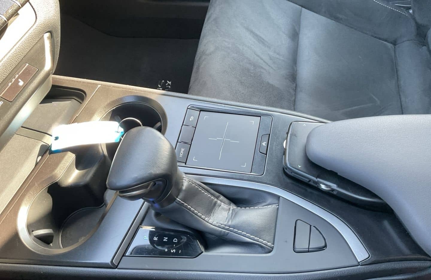 Lexus UX 250h Amazing Edition *Bi-LED*SHZ*CAM*CarPlay* foto 24