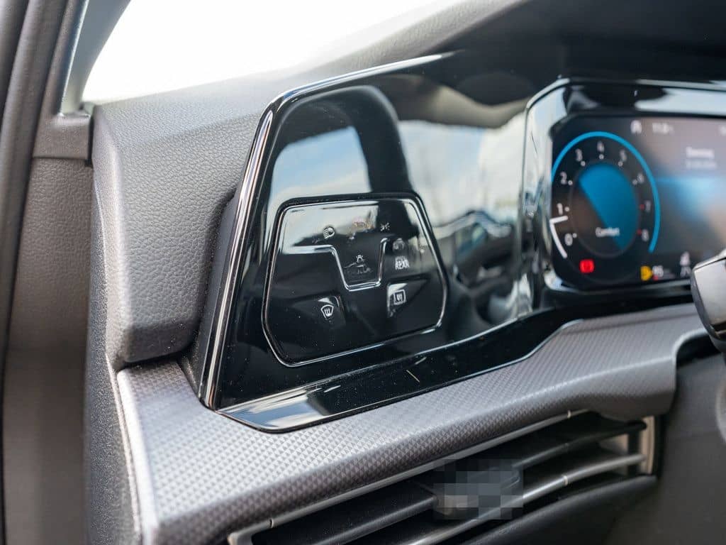 Volkswagen Golf VIII Active 1,5 l TSI STANDHZ. ACC HUD LED foto 22