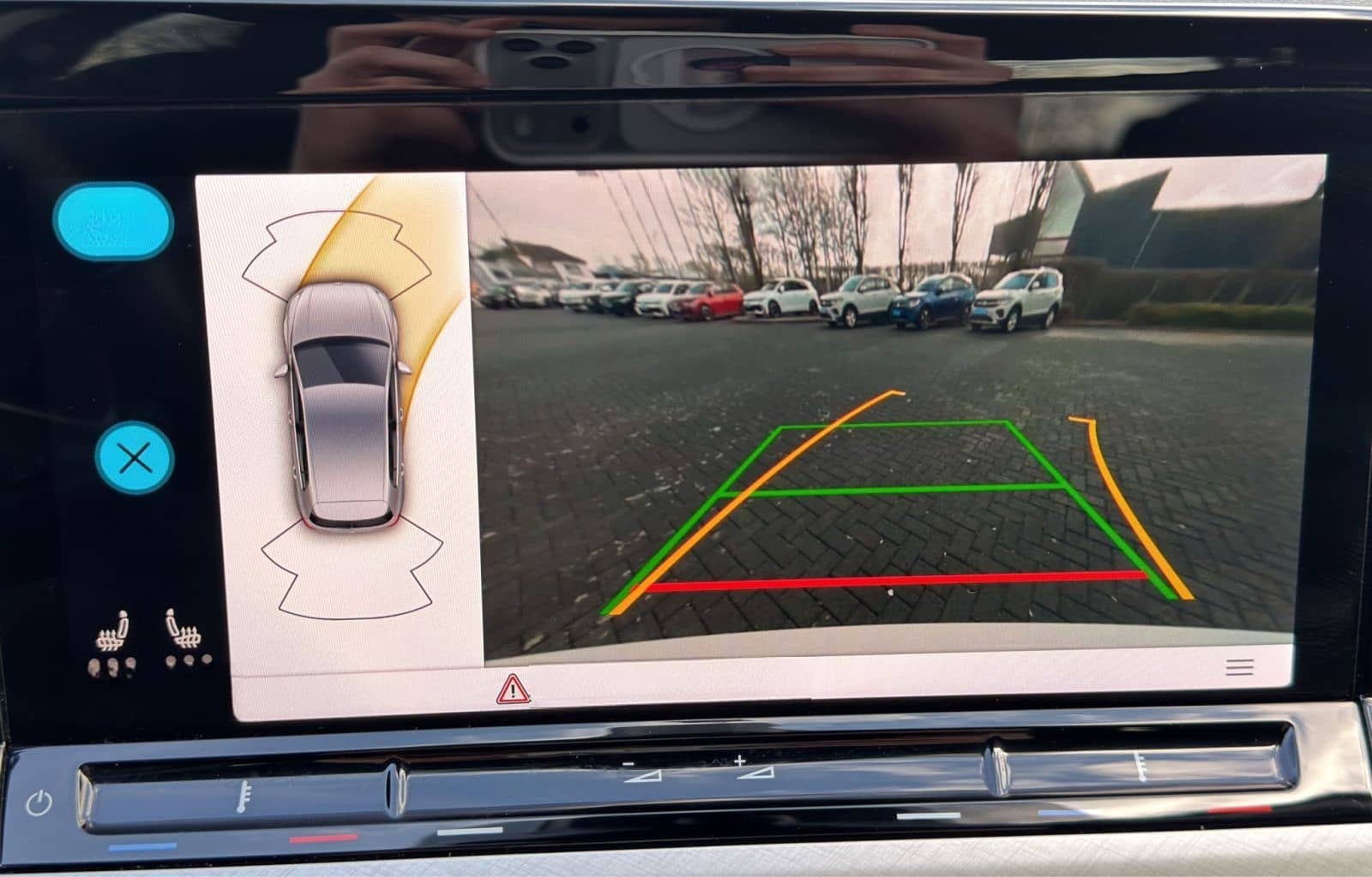 Volkswagen Golf VIII 1.5TSI Life NAVI+KAMERA+LED+APP-CONNEC foto 16