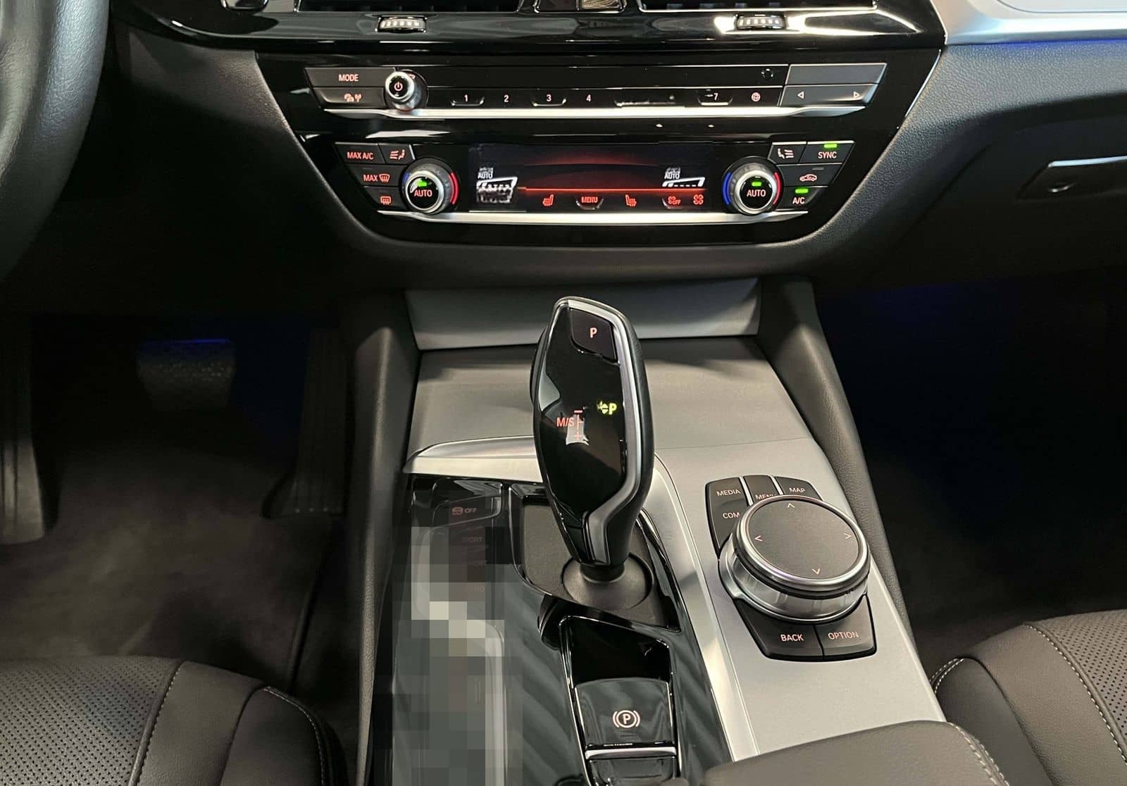 BMW 520d ACC 360°KAM RFK NAVI Standh. LED PDC V+H foto 13