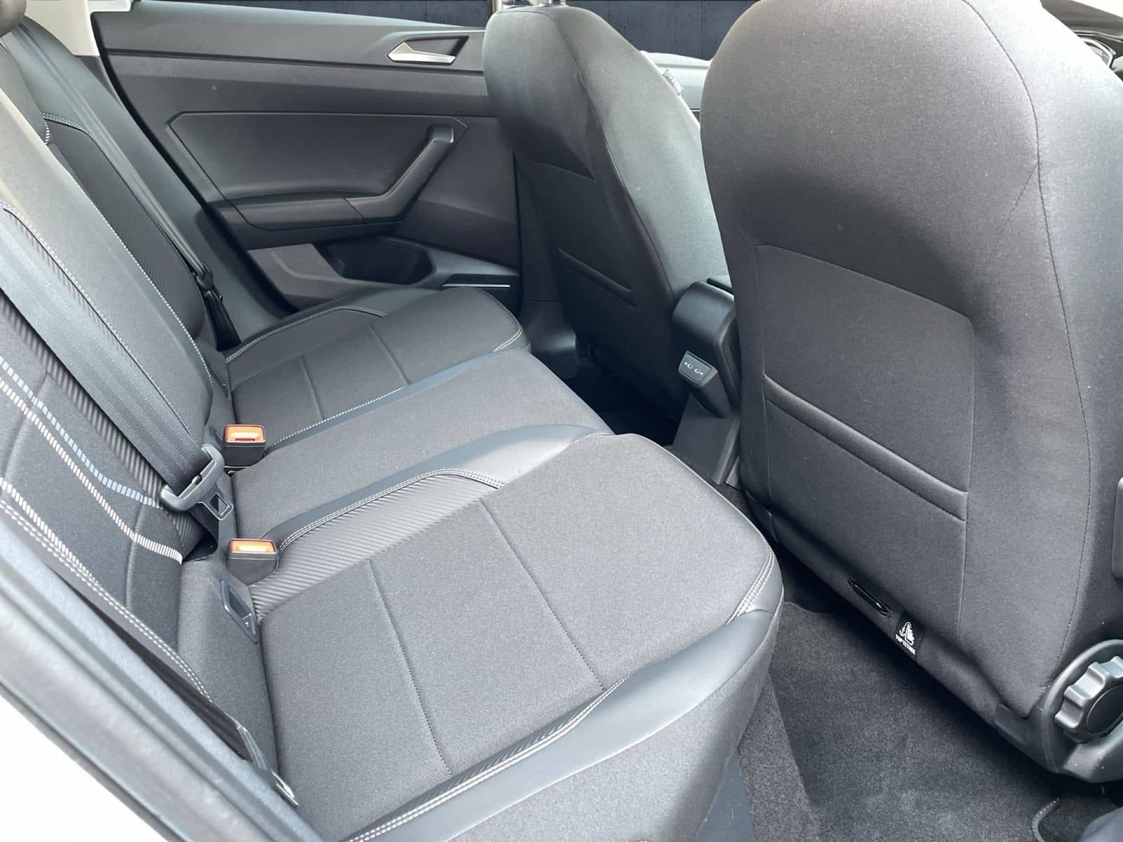 Volkswagen Taigo Style 1.0TSI DSG AHK+ACC+Keyless+RearView foto 21