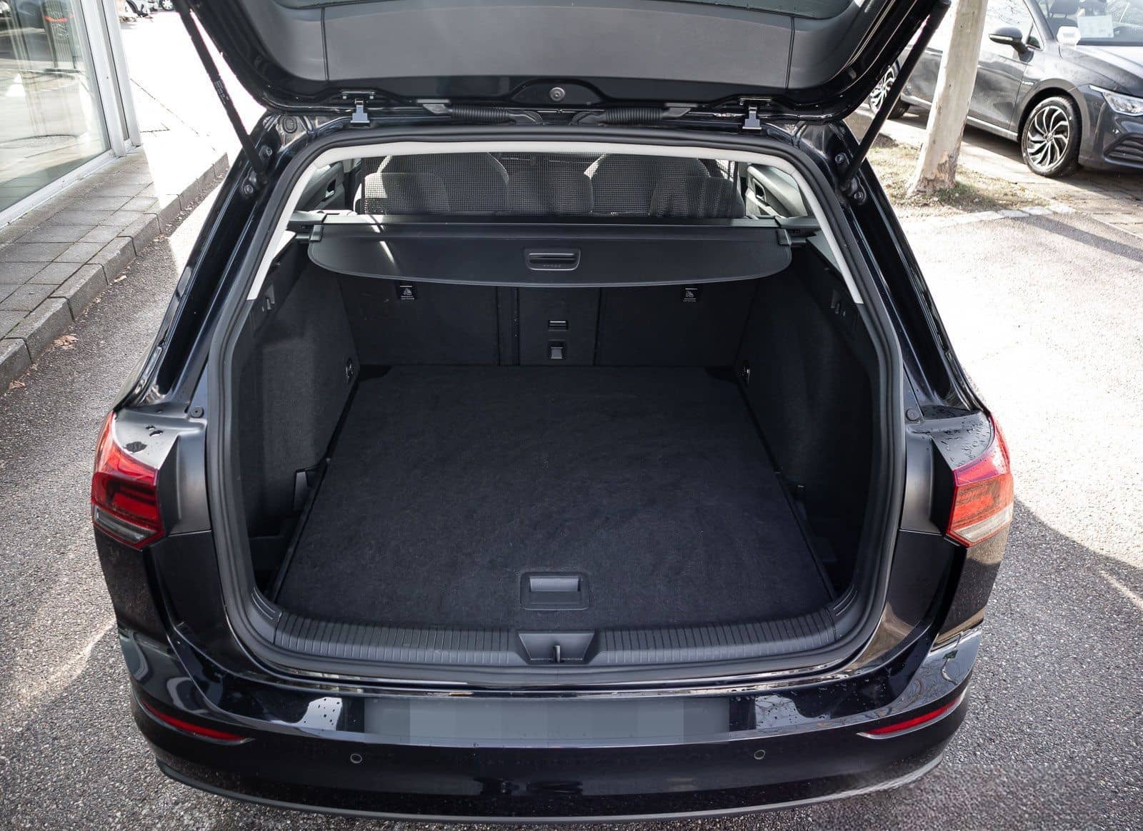 Volkswagen Golf VIII Variant Life 2.0 TDI AHK LED Navi Park foto 24