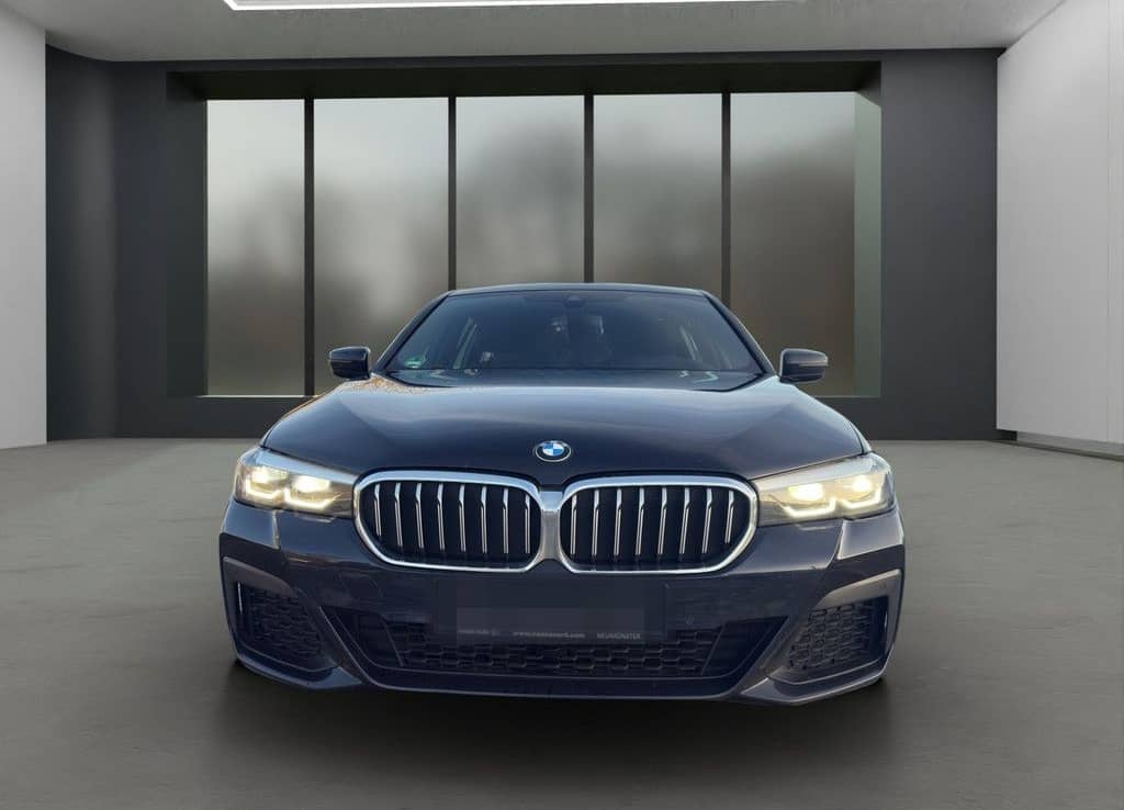 BMW 520i T. M-SPORT LED NAVI HUD PANO PDC 18" AHK foto 3