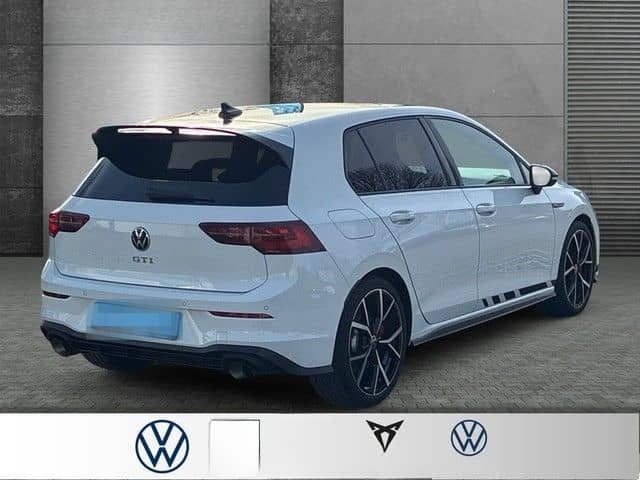 Volkswagen Golf VIII GTI Clubsport 2.0 TSI DSG*LED*NAVI+ACC foto 4